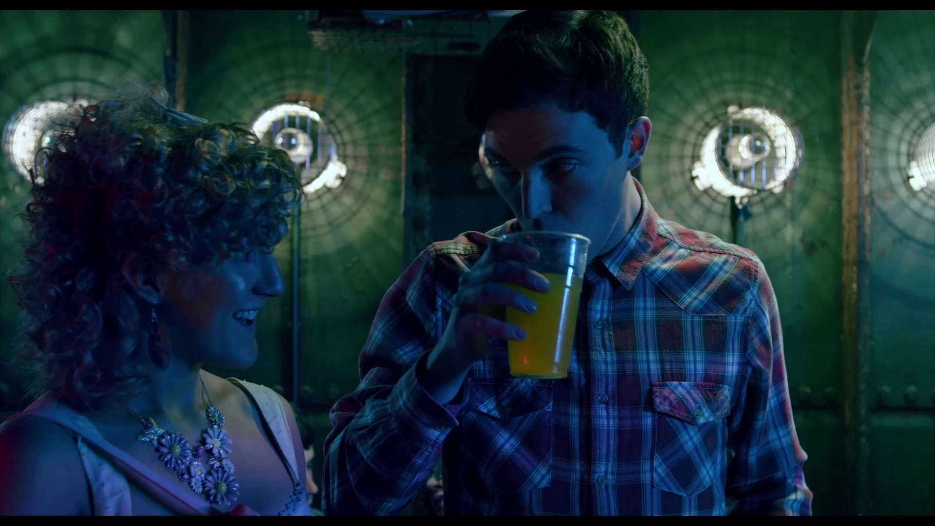 虚度八分钟 [中文字幕].8.Minutes.Idle.2012.1080p.CATCHPLAY.WEB-DL.H264.AAC-QuickIO 2.49GB-4.png