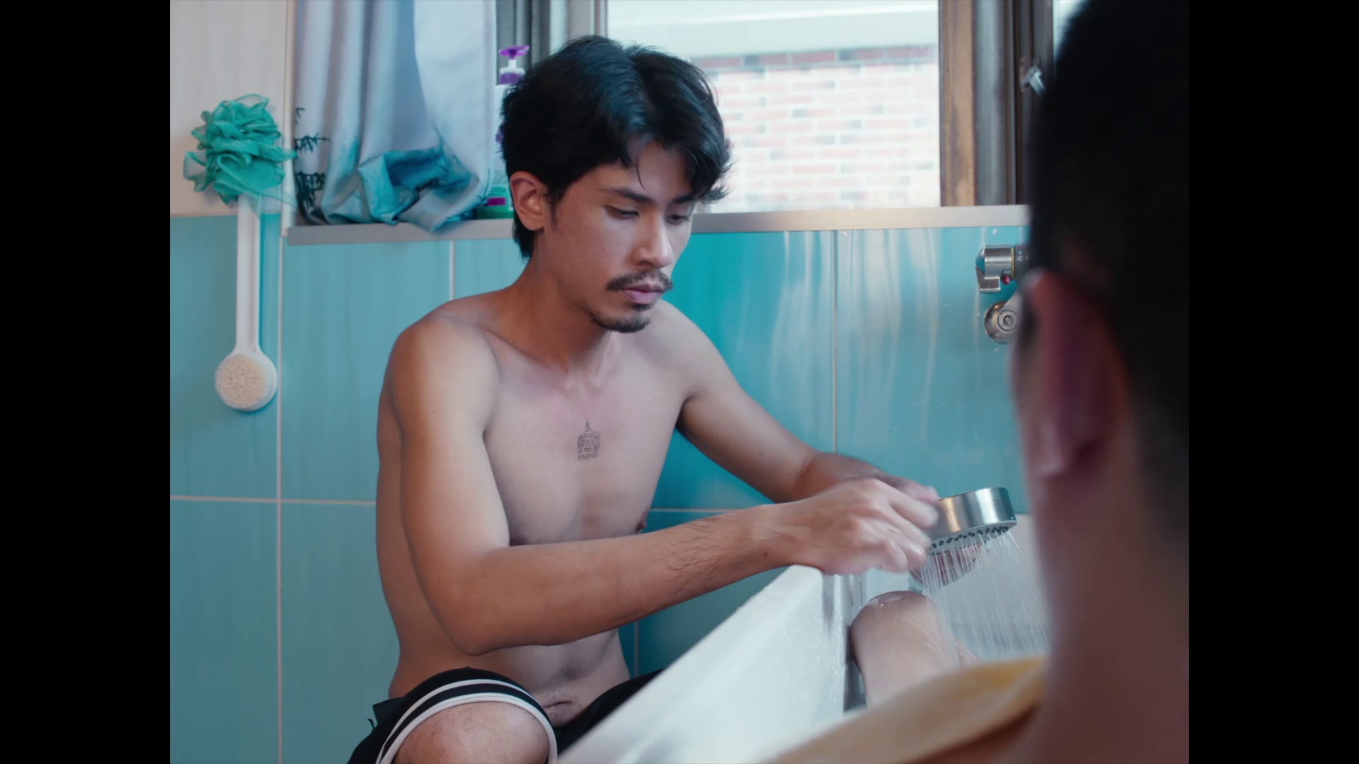 青春梦 [国语配音/中文字幕].Damp.2025.1080p.CATCHPLAY.WEB-DL.H264.AAC-QuickIO 0.34GB-4.png