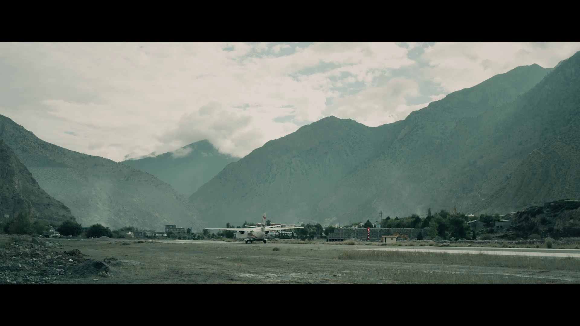 绝命喜马拉雅 [中文字幕].Antim.Sanskar.The.Last.Ritual.2023.1080p.CATCHPLAY.WEB-DL.H264.AAC-QuickIO 3.56GB-2.png