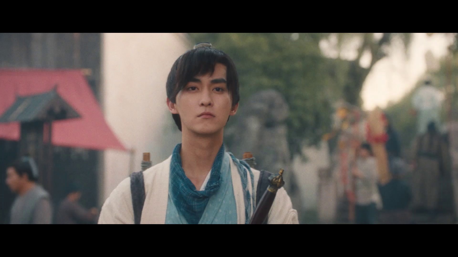 这个大侠有点怂 [国语配音/中文字幕].This.Hero.is.a.Bit.Timid.2024.1080p.CATCHPLAY.WEB-DL.H264.AAC-QuickIO 2.32GB-3.png