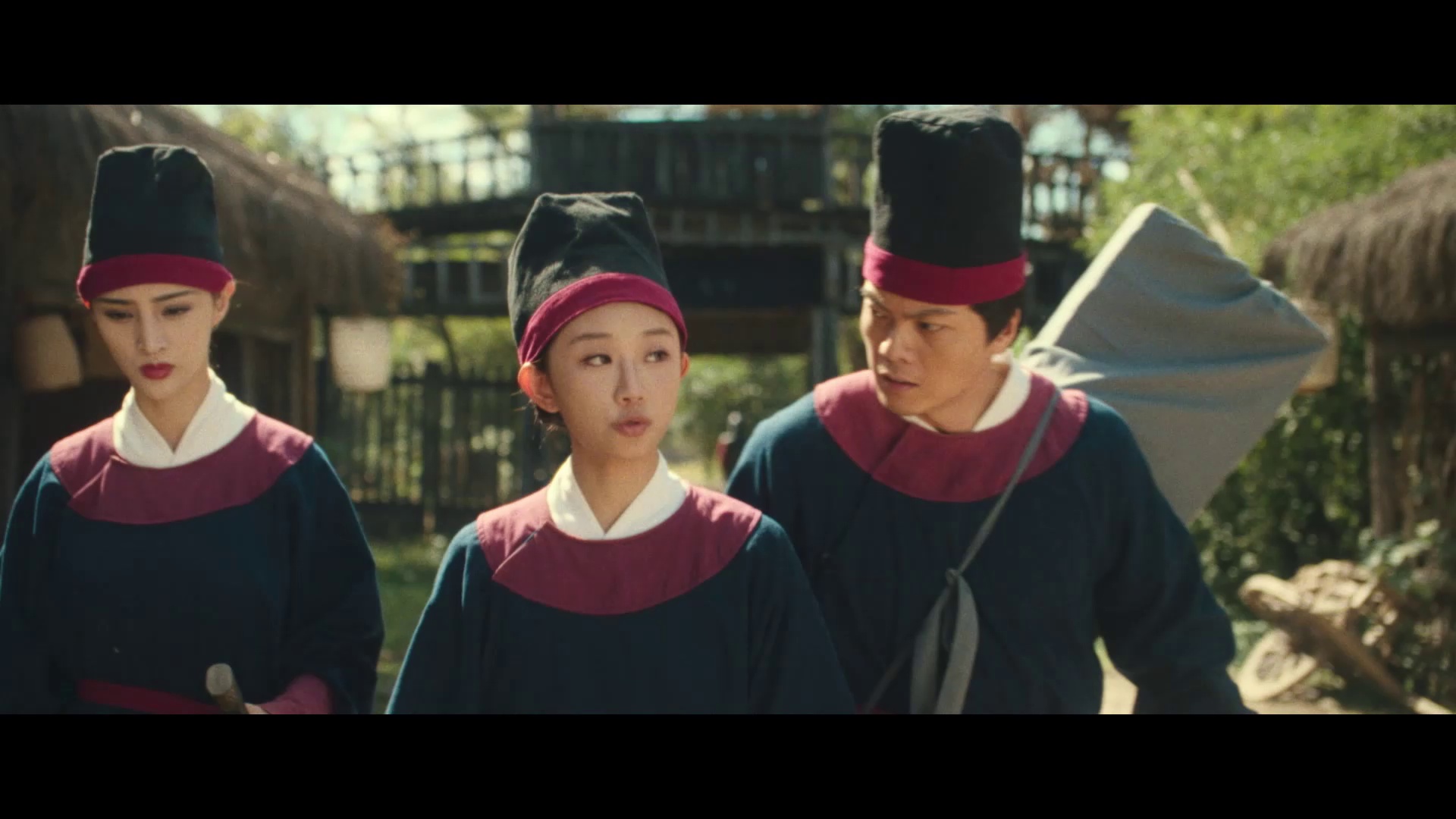 这个大侠有点怂 [国语配音/中文字幕].This.Hero.is.a.Bit.Timid.2024.1080p.CATCHPLAY.WEB-DL.H264.AAC-QuickIO 2.32GB-5.png