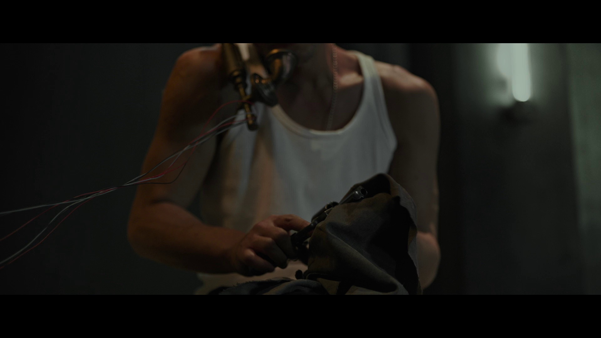 风林火山 [国粤语配音/中文字幕].Sons.of.the.Neon.Night.2025.1080p.WEB-DL.H264.AAC-QuickIO 8.37GB-6.png