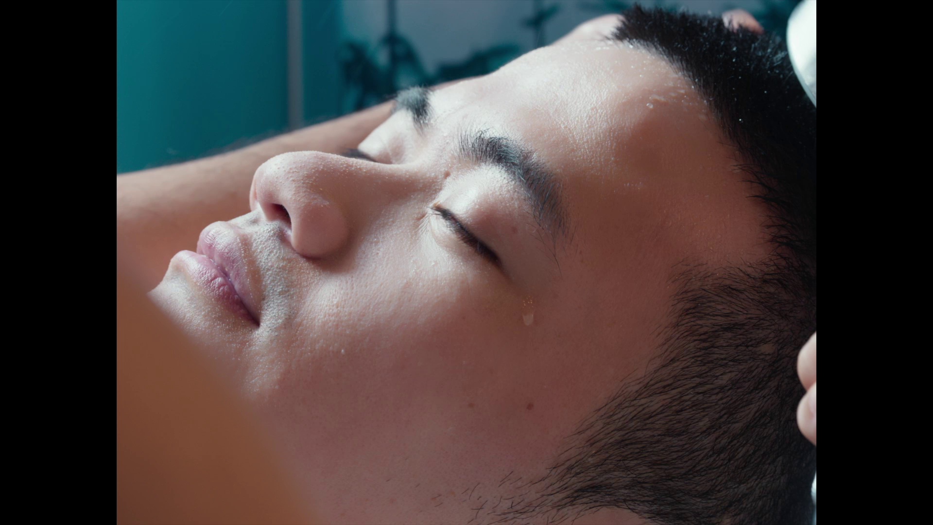 青春梦 [国语配音/中文字幕].Damp.2025.1080p.WEB-DL.H264.AAC-QuickIO 0.77GB-3.png