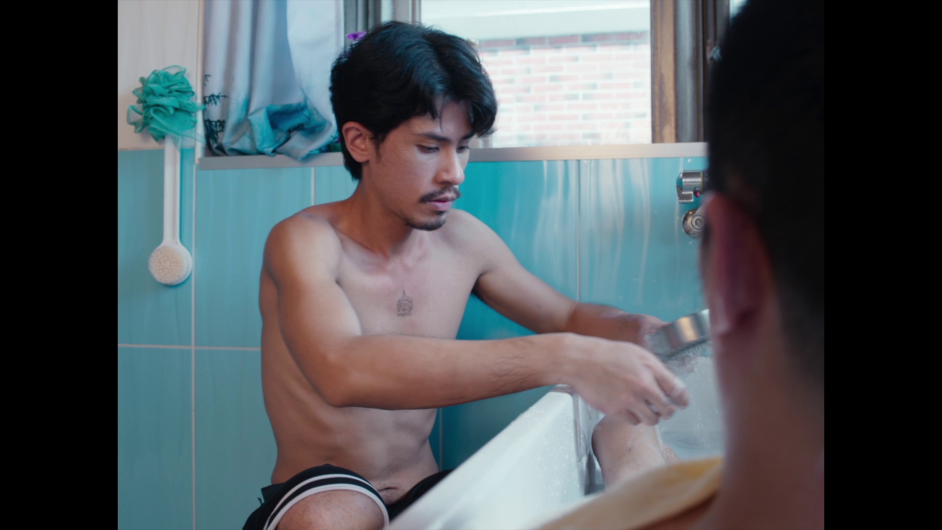 青春梦 [国语配音/中文字幕].Damp.2025.1080p.WEB-DL.H264.AAC-QuickIO 0.77GB-4.png