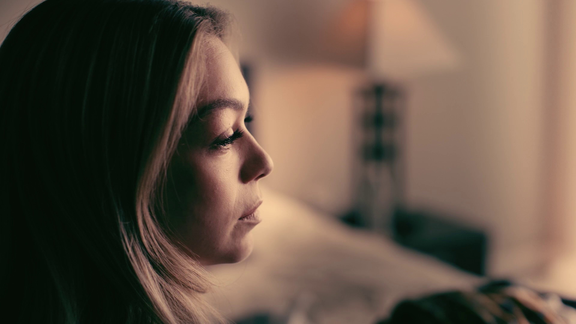 派对岛上的危险 [中文字幕].Danger.on.Party.Island.2024.1080p.WEB-DL.H264.AAC-QuickIO 5.79GB-2.png