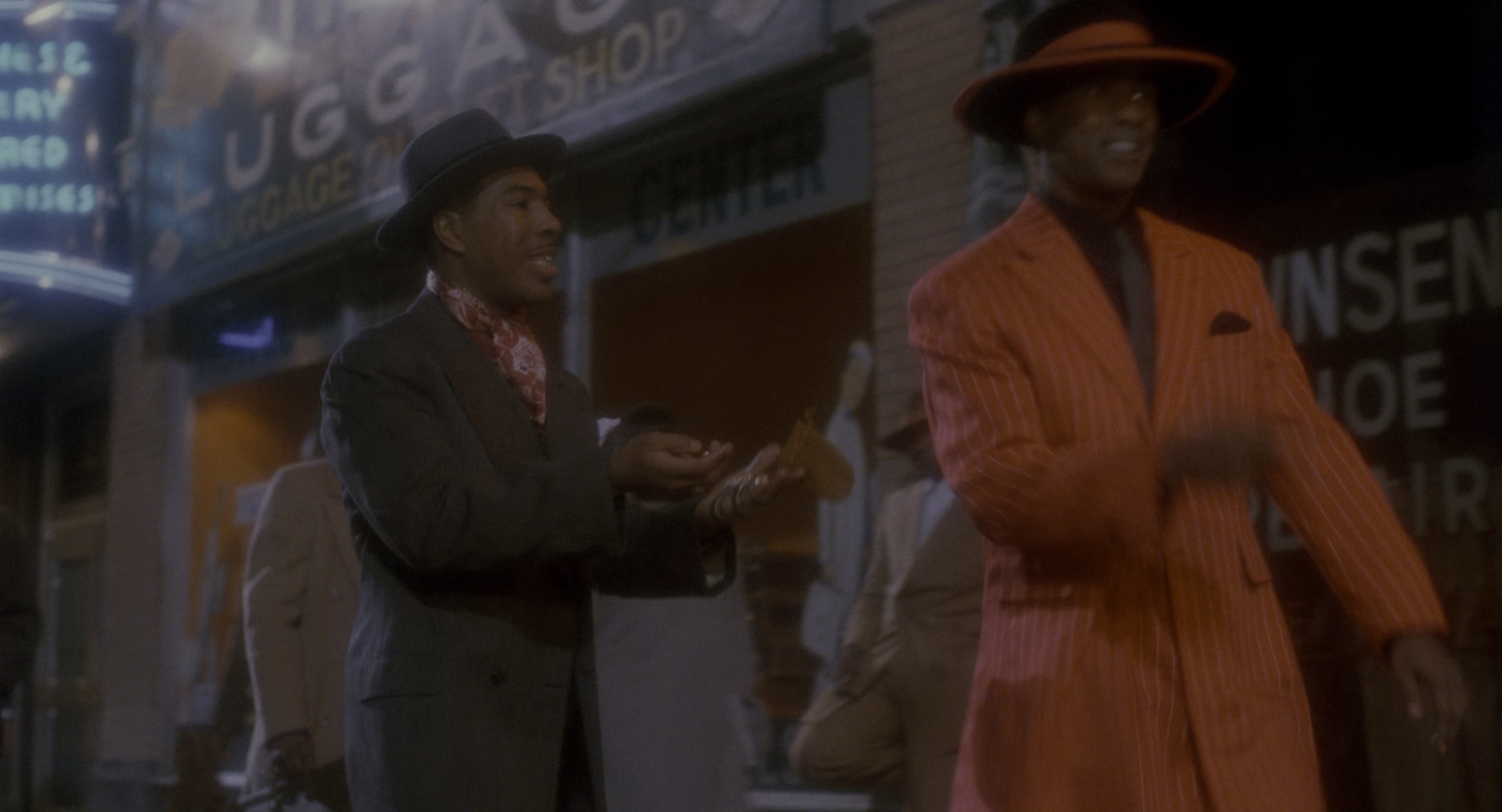 黑潮 [HDR/杜比视界双版本][简繁英字幕].Malcolm.X.1992.BluRay.2160p.DTS-HDMA.5.1.DoVi.HDR.x265.10bit-DreamHD 38.64GB-2.png