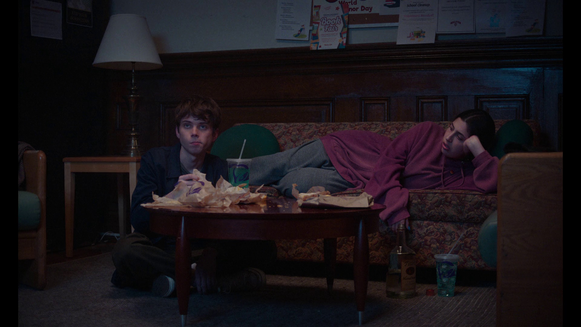 室友 [简繁英字幕].Roommates.2026.1080p.NF.WEB-DL.DDP5.1.Atmos.H264-PandaQT 4.30GB-6.png