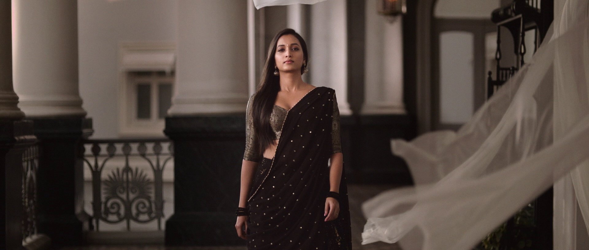 科拉尔金矿2 [简繁字幕].K.G.F.Chapter.2.2022.1080p.BluRay.x264.DTS-CTRLHD 16.86GB-6.png