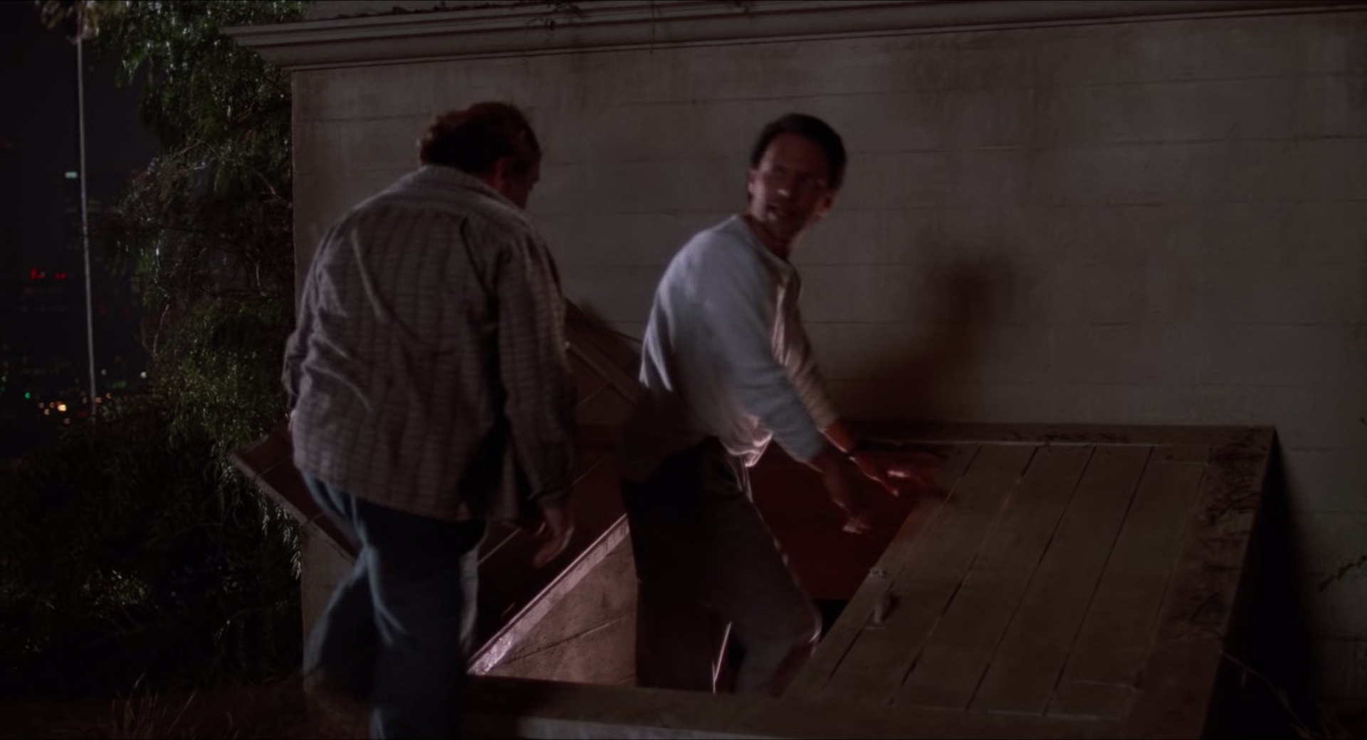 谋害老妈 [简繁英字幕].Throw.Momma.from.the.Train.1987.Bluray.1080p.DTS-HDMA5.1.x265.10bit-DreamHD 6.21GB-6.png