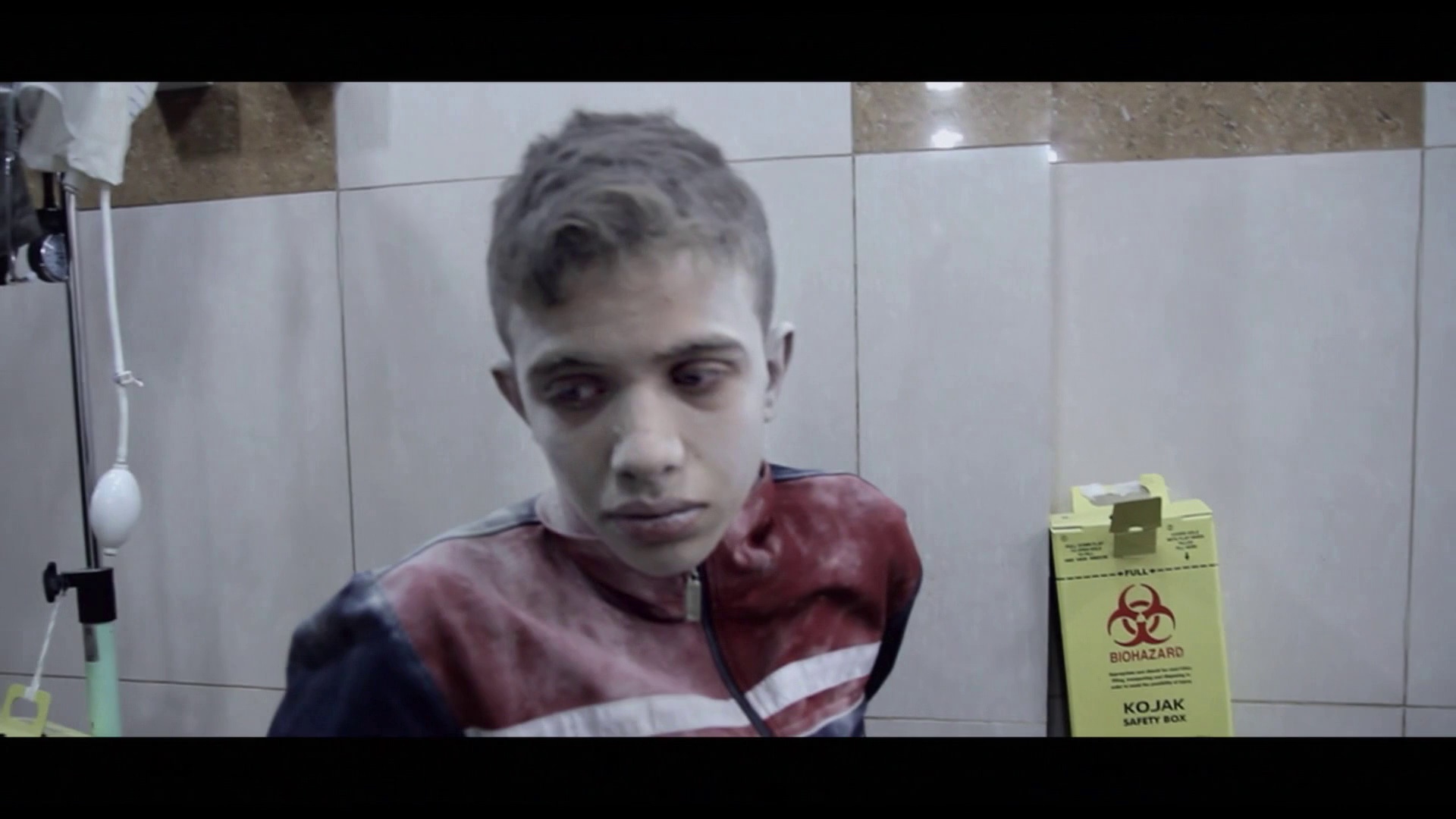 为了萨玛 [中文字幕].For.Sama.2020.1080p.HamiVideo.WEB-DL.AAC2.0.H.264-DreamHD 5.54GB-4.png