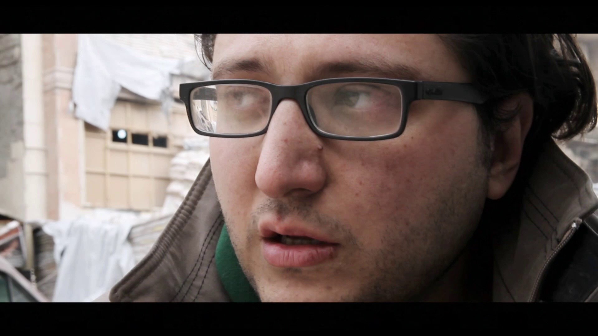 为了萨玛 [中文字幕].For.Sama.2020.1080p.HamiVideo.WEB-DL.AAC2.0.H.264-DreamHD 5.54GB-7.png