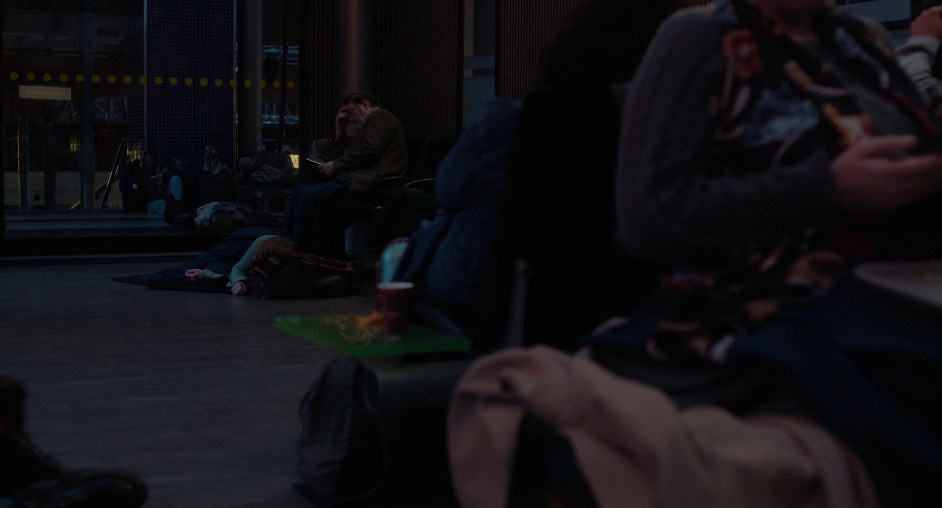 冬歇 [简繁英字幕].Midwinter.Break.2026.Bluray.1080p.DTS-HDMA5.1.x264-DreamHD 10.91GB-7.png