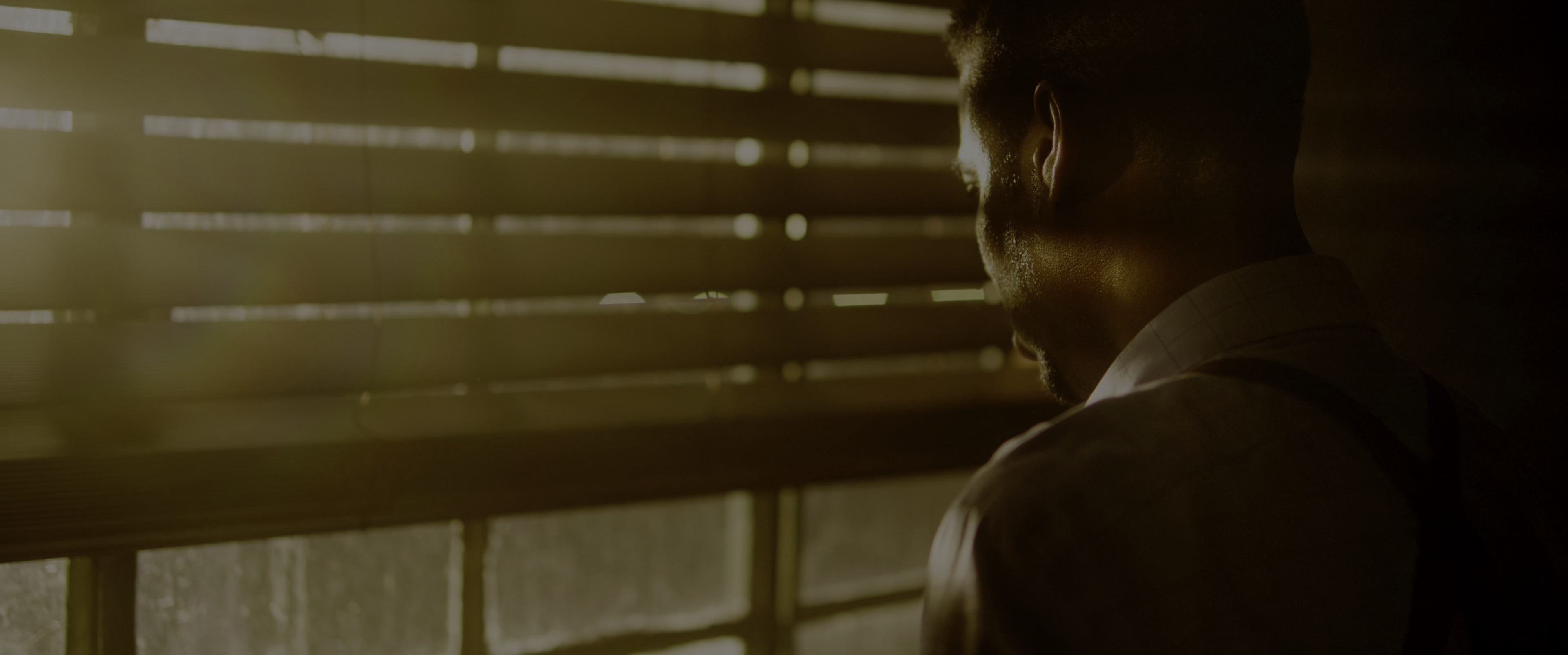 电锯惊魂9：漩涡 [简繁英特效字幕].Spiral.2021.UHD.BluRay.2160p.Atmos.TrueHD.7.1.HDR.x265.10bit-DreamHD 19.44GB-3.png