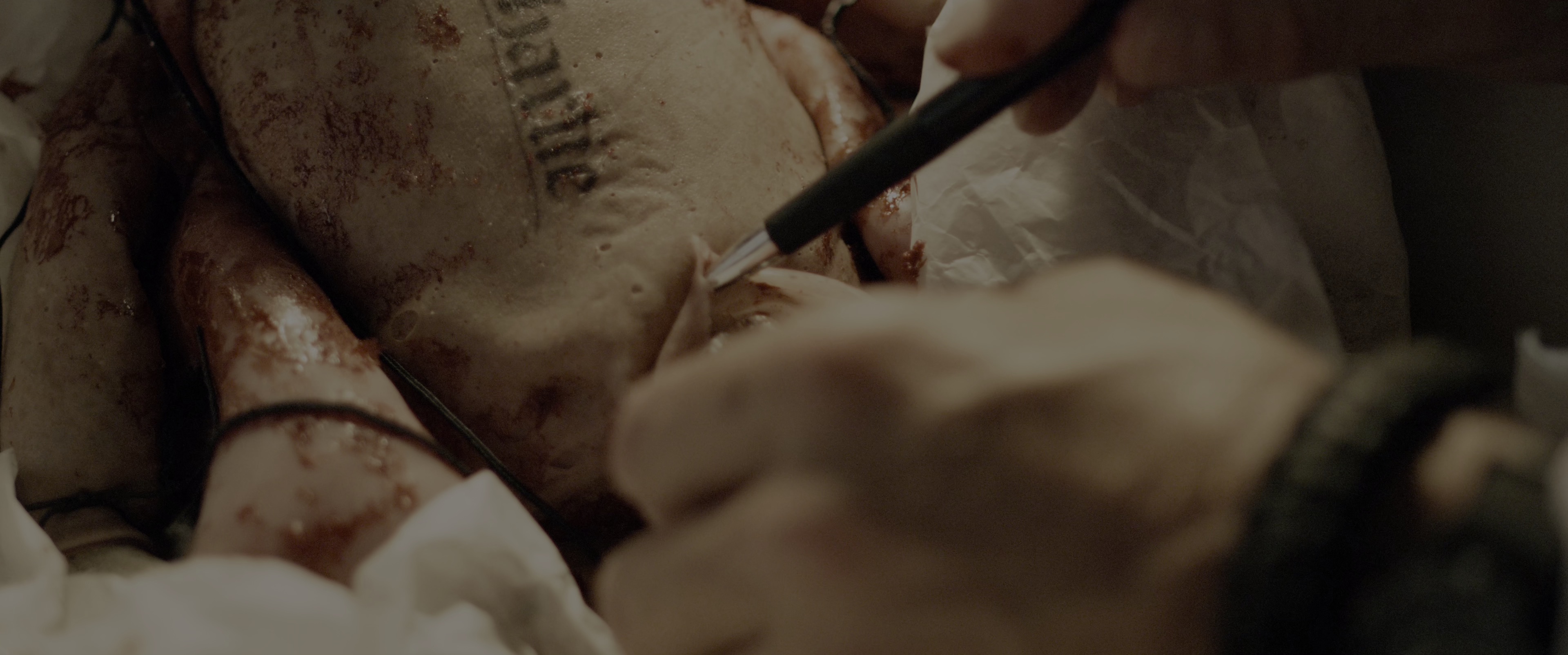 电锯惊魂9：漩涡 [简繁英特效字幕].Spiral.2021.UHD.BluRay.2160p.Atmos.TrueHD.7.1.HDR.x265.10bit-DreamHD 19.44GB-5.png