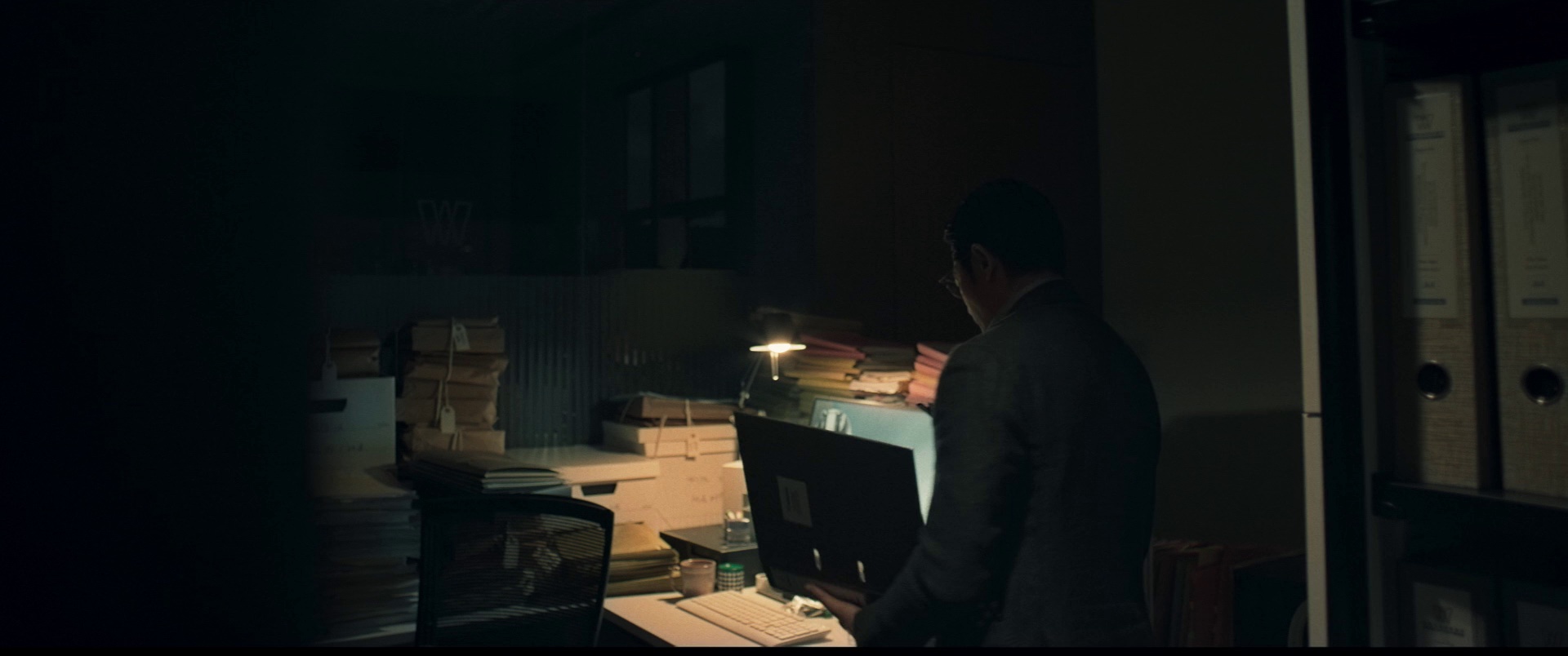 内幕 [国粤多音轨/简繁字幕].Under.Current.2025.1080p.BluRay.x264.WiKi 10.95GB-3.png