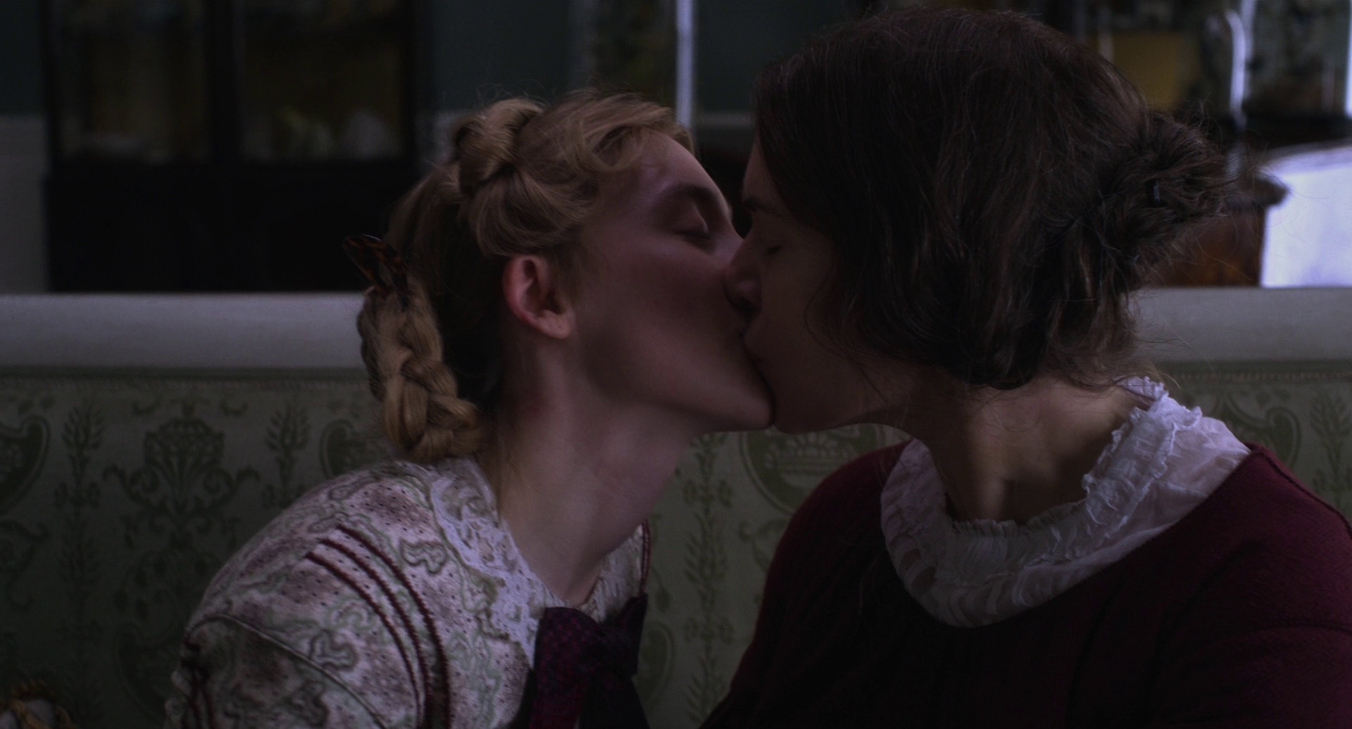 菊石 [中英字幕].Ammonite.2020.BluRay.1080p.DTS-HDMA5.1.x264-DreamHD 12.46GB-7.png