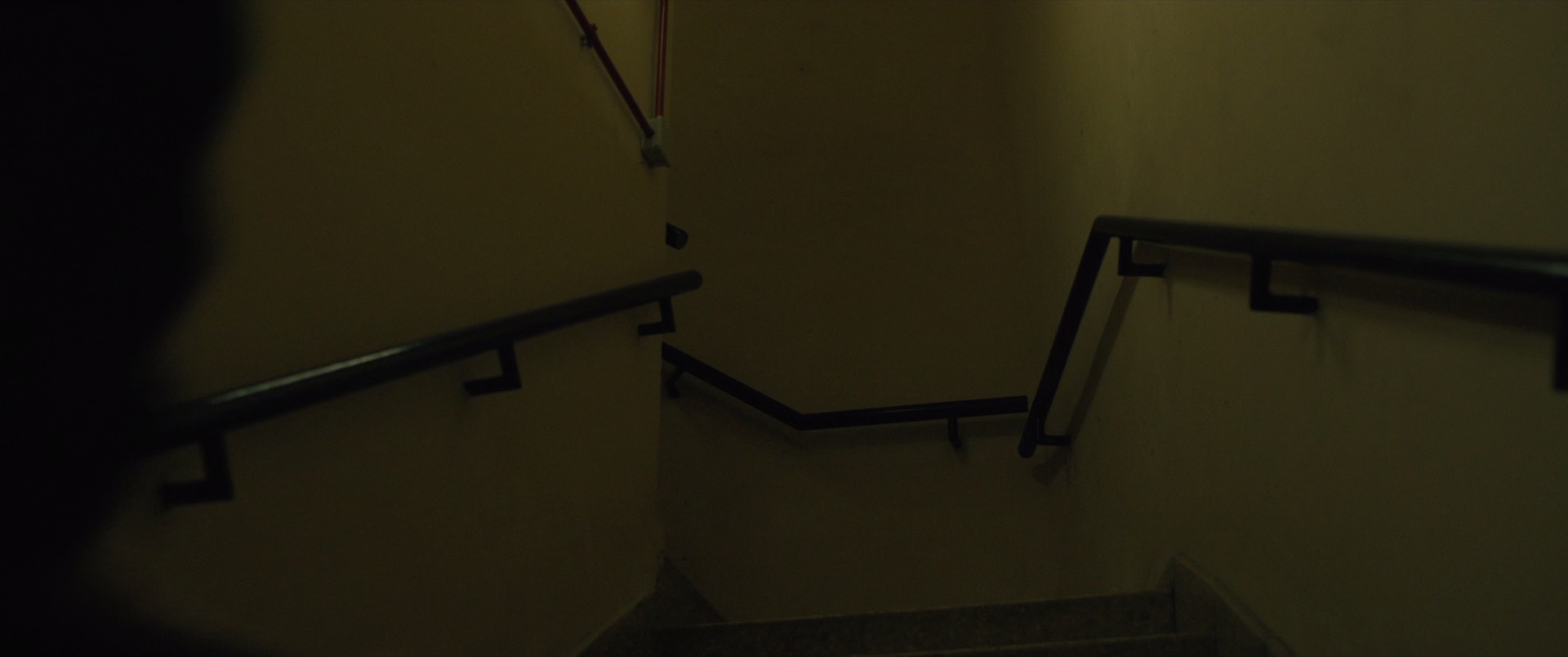 绝密战境 [简繁英字幕].Den.of.Thieves.2.Pantera.2025.BluRay.1080p.TrueHD7.1.x265.10bit-DreamHD 10.21GB-6.png