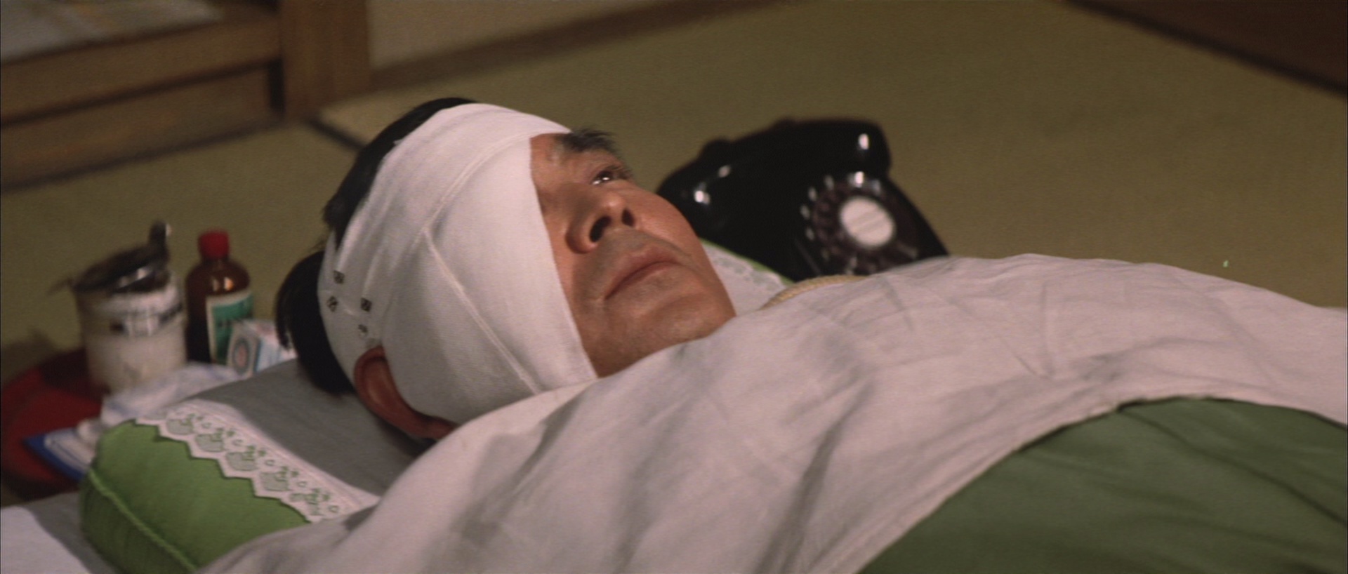 哥斯拉对黑多拉 [简繁英字幕].Godzilla.vs.Hedorah.1971.CC.Bluray.1080p.LPCM1.0.x265.10bit-DreamHD 4.35GB-4.png