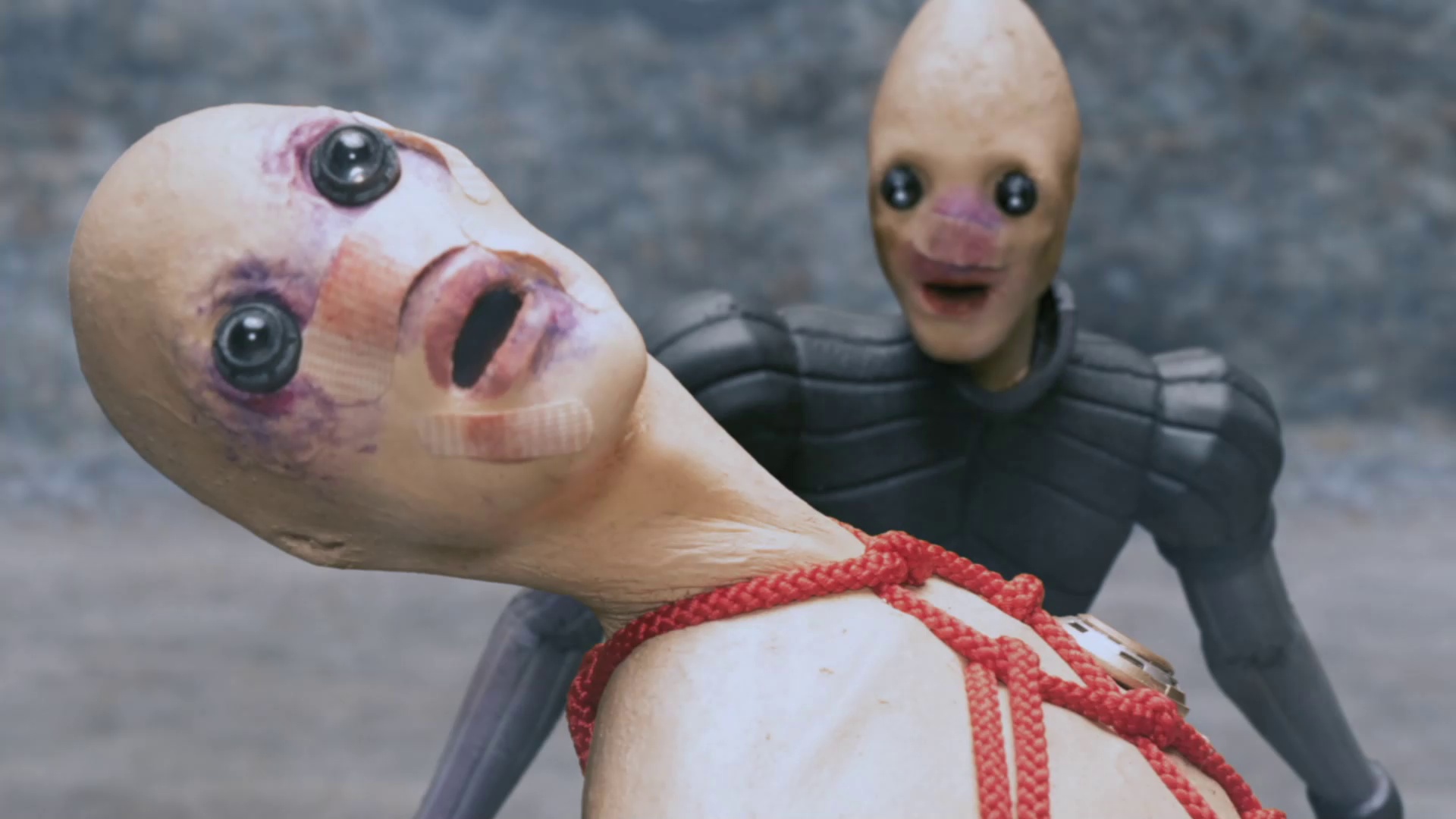 废世界 [中文字幕].Junk.World.2025.1080p.CATCHPLAY.WEB-DL.H264.AAC-QuickIO 3.03GB-3.png