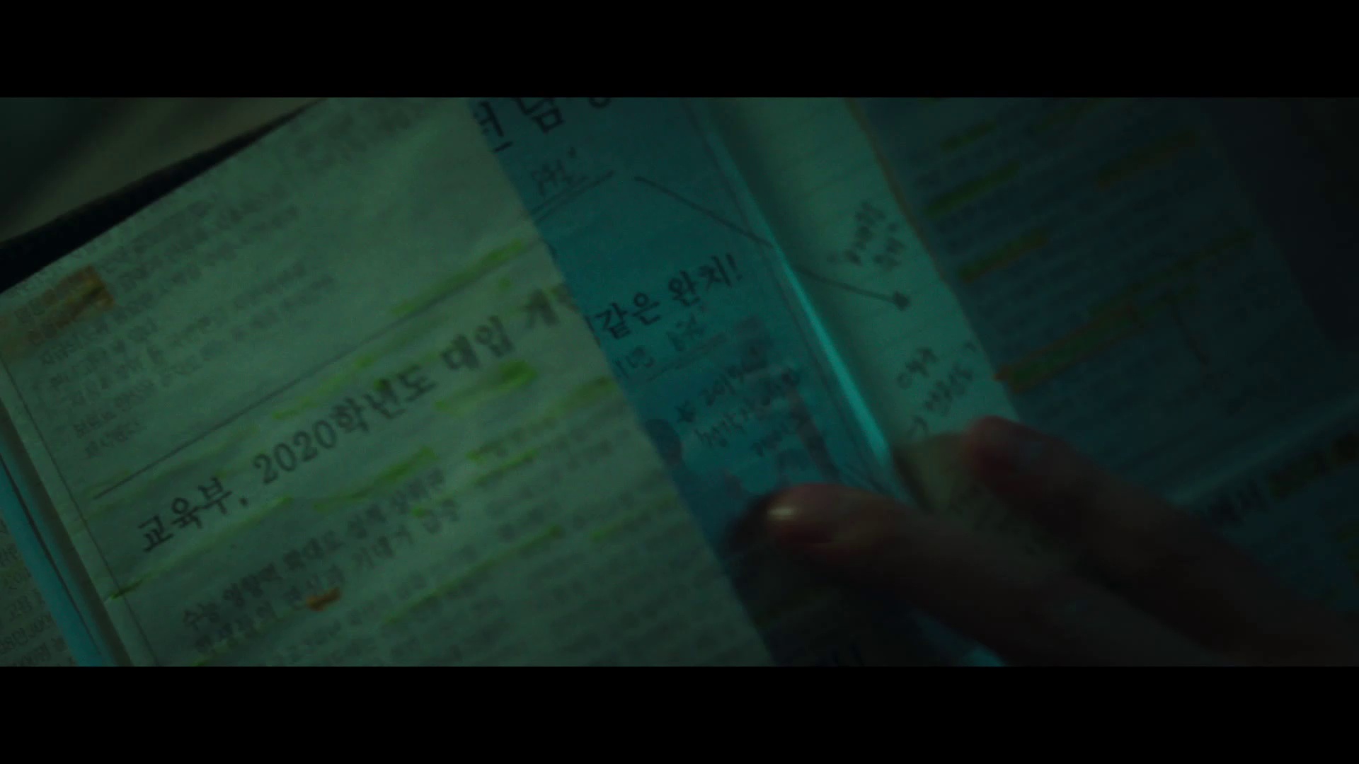 救赎者 [中文字幕].The.Favor.2025.1080p.CATCHPLAY.WEB-DL.H264.AAC-QuickIO 3.01GB-6.png