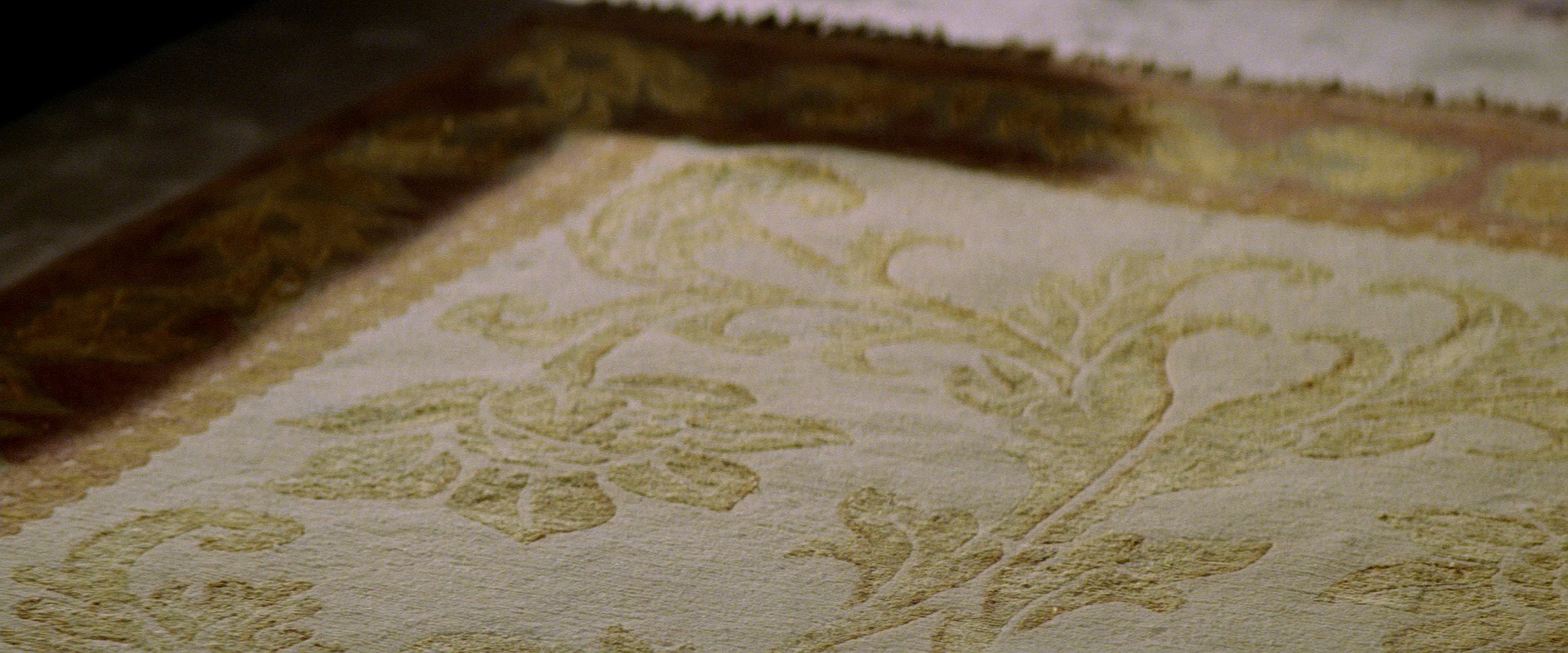 尖峰时刻2 [国英多音轨/简繁英字幕].Rush.Hour.2.2001.BluRay.1080p.DTS-HDMA5.1.x264-DreamHD 10.54GB-7.png