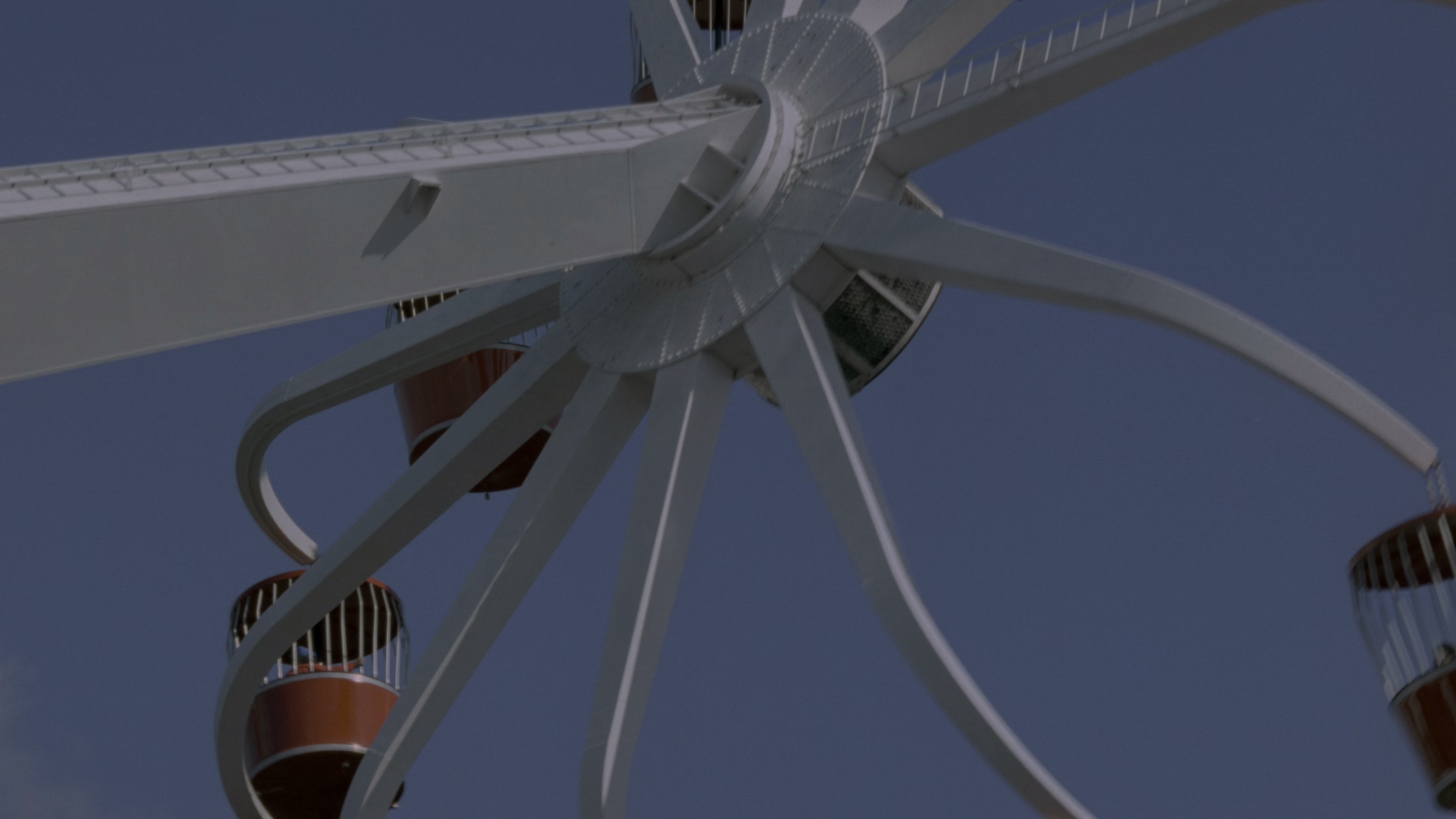 比佛利山超级警探3 [HDR/杜比视界双版本][简繁英字幕].1994.2160p.UHD.BluRay.HDR.x265.10bit.DTS-HD.MA.5.1-ParkHD 20.18GB-3.png