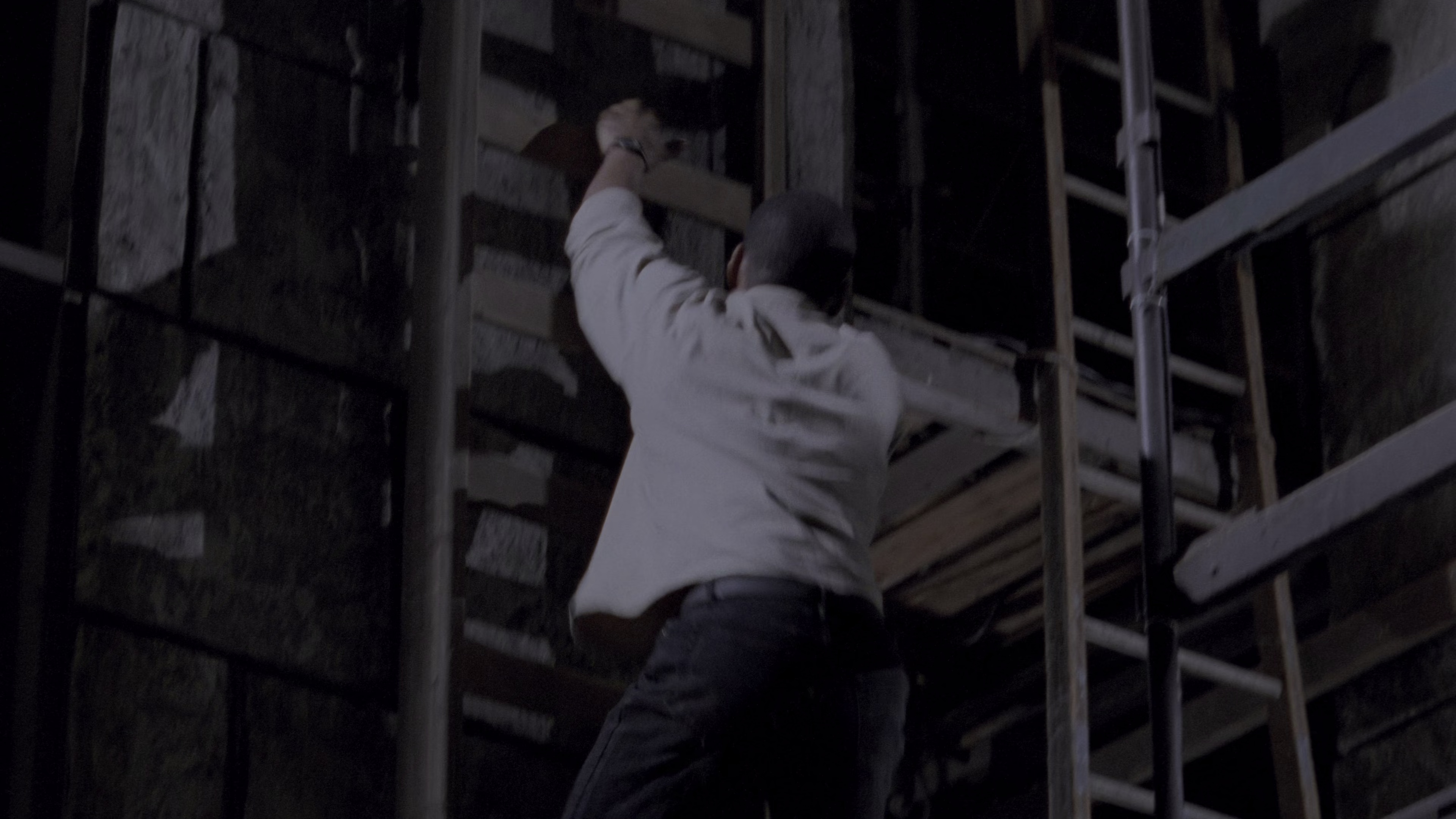 比佛利山超级警探3 [HDR/杜比视界双版本][简繁英字幕].1994.2160p.UHD.BluRay.HDR.x265.10bit.DTS-HD.MA.5.1-ParkHD 20.18GB-5.png