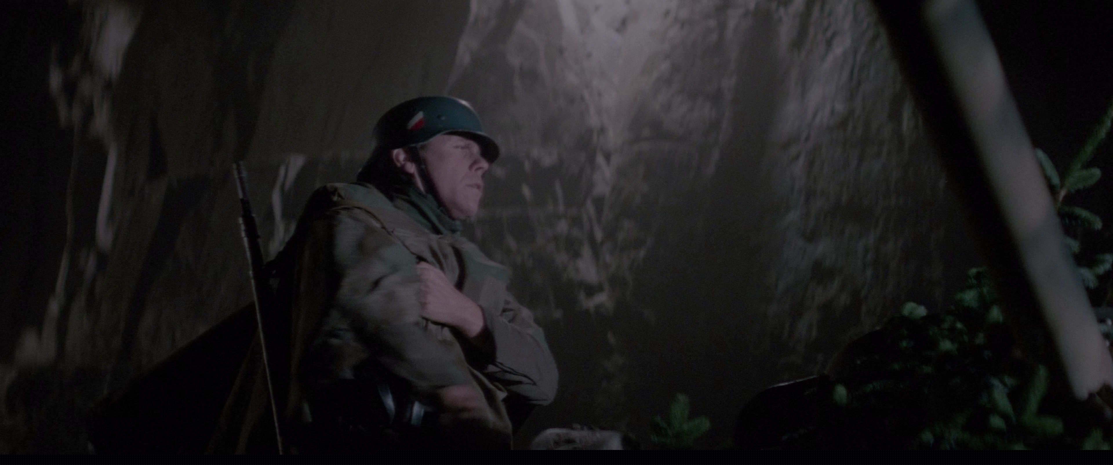 魔鬼战士堡 [HDR/杜比视界双版本][简繁英字幕].The.Keep.1983.2160p.UHD.BluRay.DV.x265.10bit.DTS-HD.MA2.0-ParkHD 18.34GB-2.png