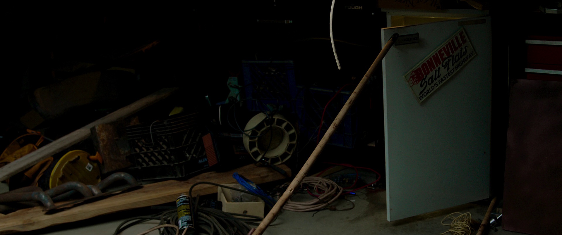 爬行异种 [中文字幕].It.Crawl.Beneath.2022.BluRay.1080p.DTS-HD.MA.5.1.x264-DreamHD 9.87GB-4.png