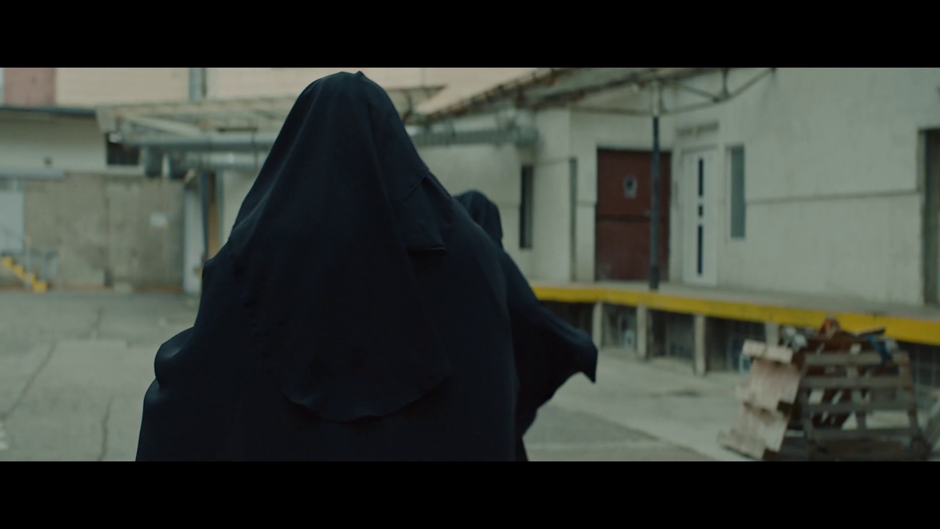 我们不该在这里 [中文字幕].What.Have.We.Done.to.Deserve.This.2018.1080p.CATCHPLAY.WEB-DL.H264.AAC-QuickIO 2.67GB-7.png