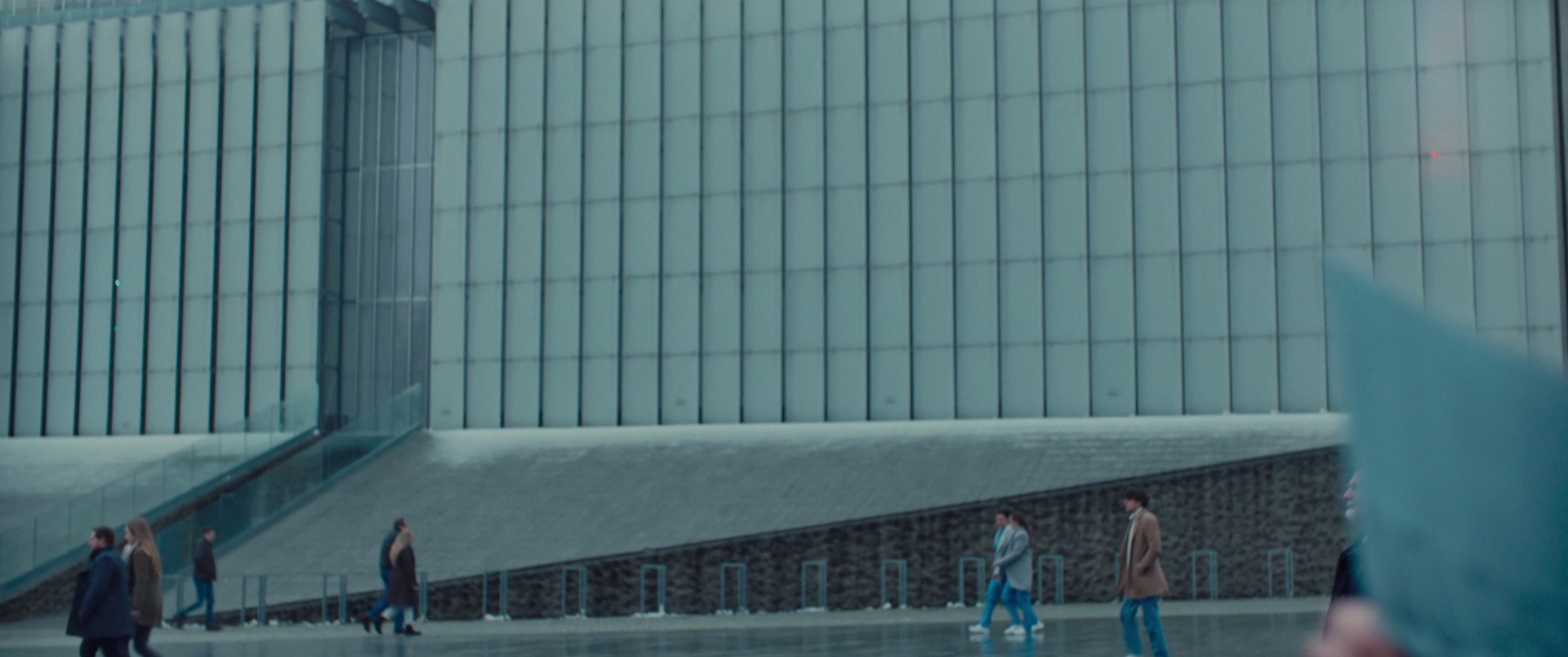 修复体 [简繁英字幕].Restore.Point.2023.BluRay.1080p.DTS-HD.MA.5.1.x265.10bit-DreamHD 8.26GB-7.png