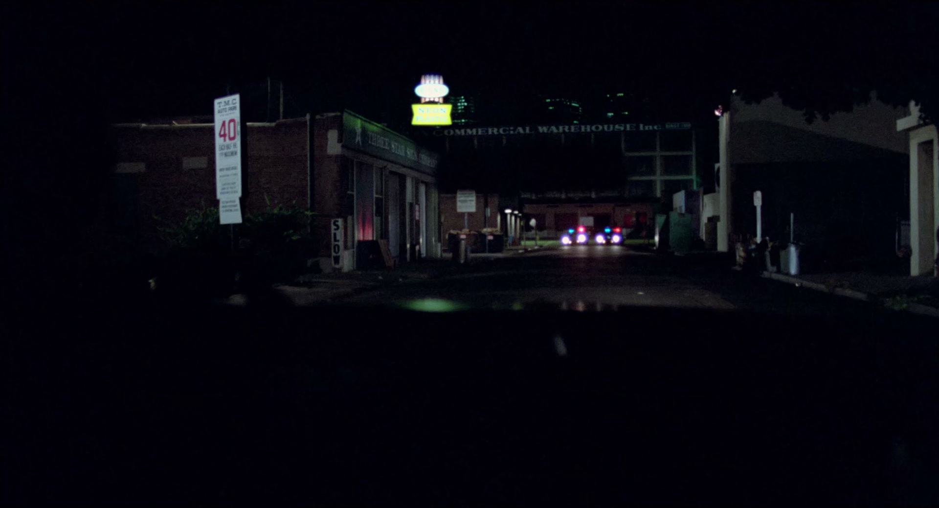 虎口拔牙 [中文字幕].The.Driver.1978.BluRay.1080p.LPCM.2.0.x265.10bit-DreamHD 7.92GB-2.png