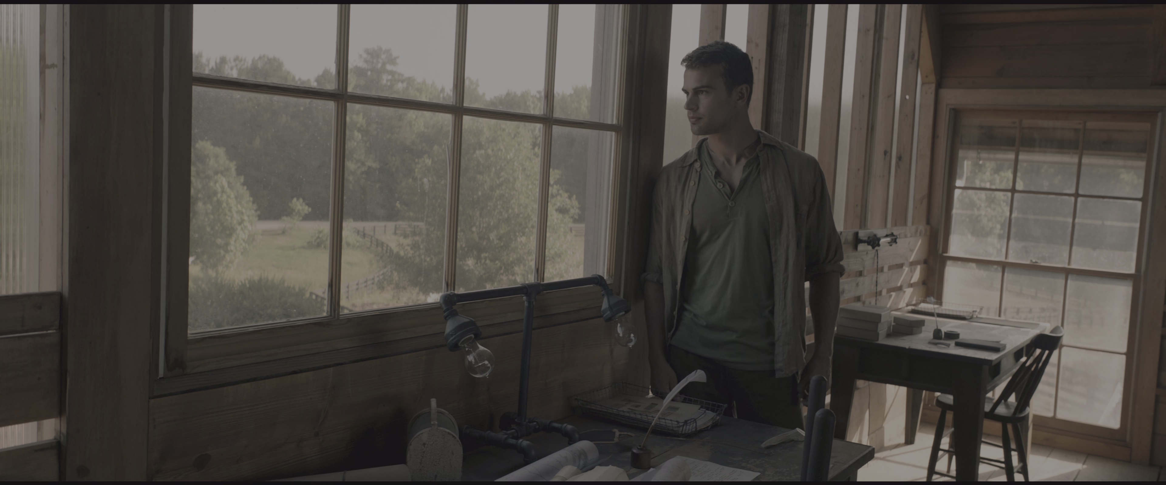 分歧者：异类觉醒 [共3部合集][简繁英字幕].2160p.BluRay.2160p.Atmos.TrueHD7.1.x265.10bit-DreamHD 27.77GB-2.png