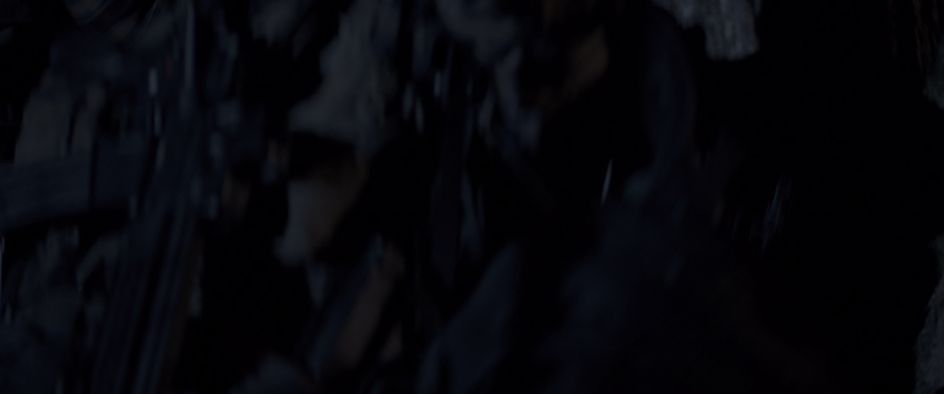 承包商 [中英字幕].The.Contractor.2022.BluRay.2160p.DTS-HDMA7.1.HDR.x265. 10bit-DreamHD 19.33GB-4.png