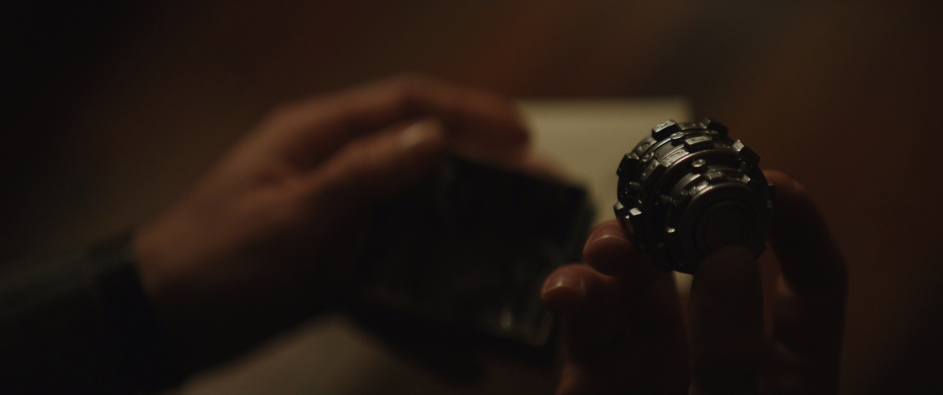 谍网追凶 [国英多音轨/简繁英字幕].The.Amateur.2025.BluRay.1080p.DTS-HDMA7.1.x265.10bit-DreamHD 8.84GB-2.png