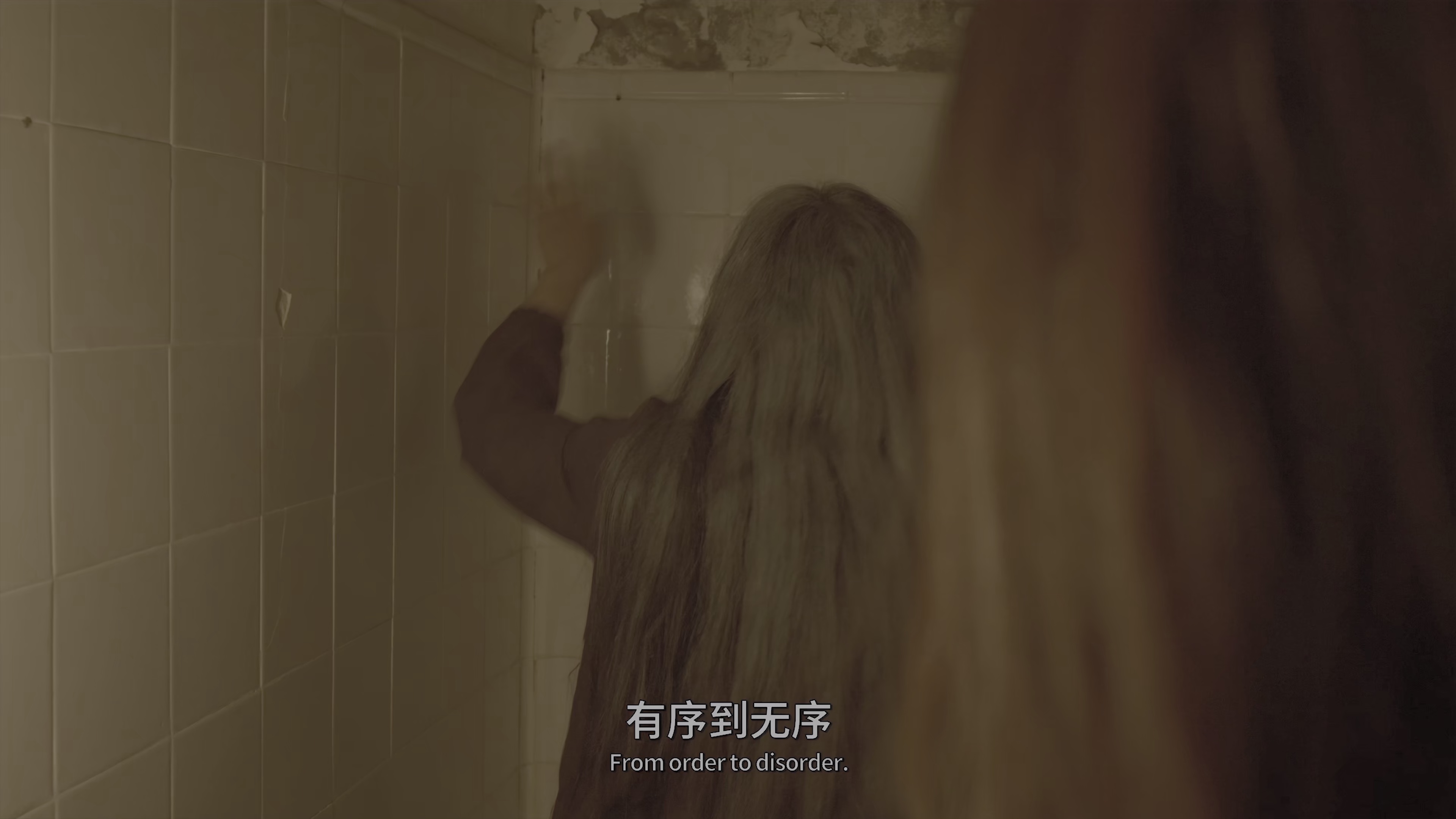 明日回游 [国语配音/中文字幕].Drunken.Woman.2026.2160p.WEB-DL.H265.DDP5.1-QuickIO 3.12GB-5.png