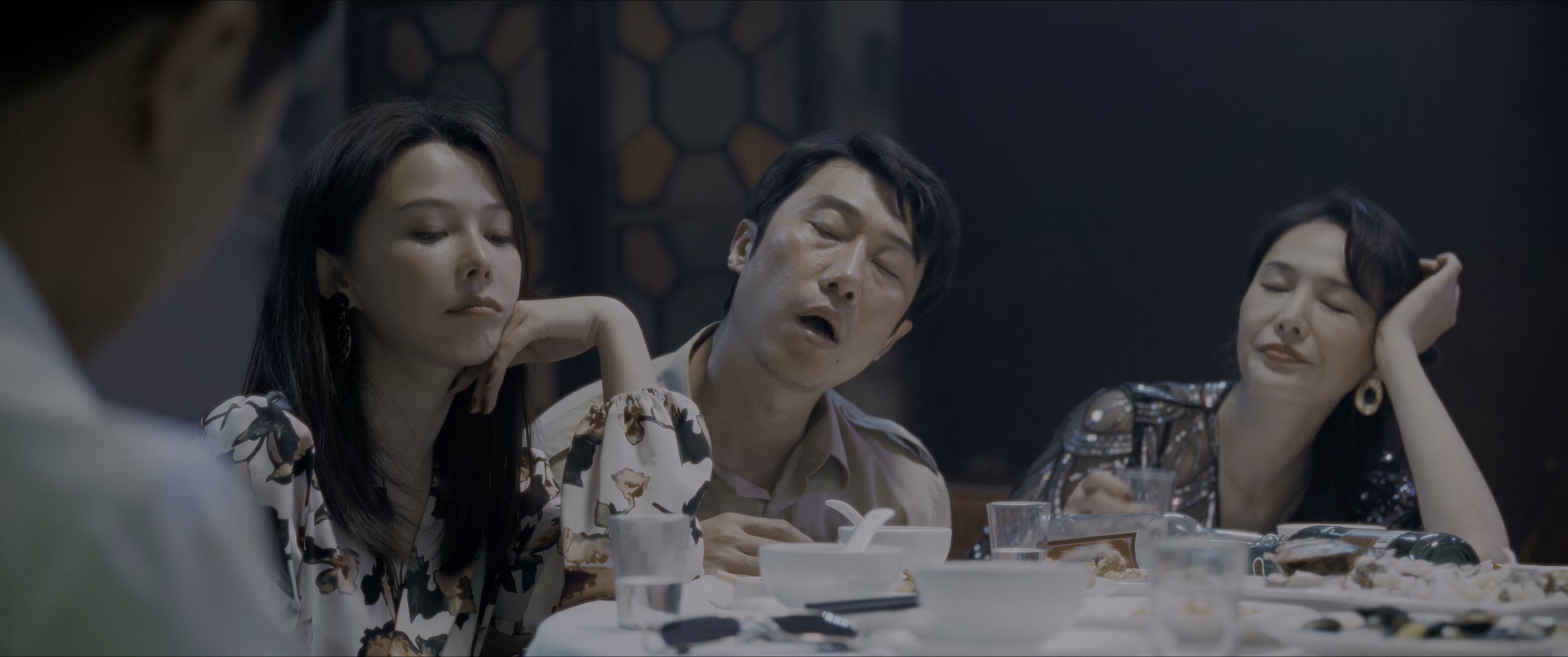 伪钞重案 60帧率版本][高码版][国语配音/中文字幕].2026.2160p.WEB-DL.H265.HQ.HDR.60fps.DTS5.1.3Audios-PandaQT 15.21GB-6.png