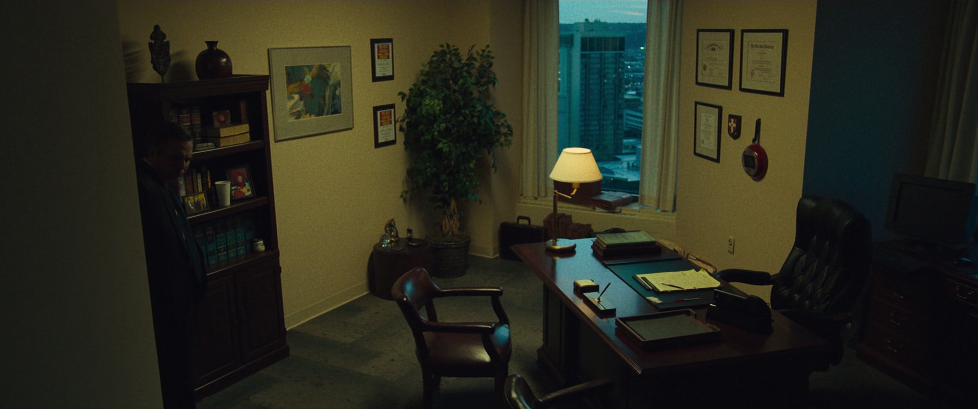 黑水 [中英字幕].Dark.Waters.2019.BluRay.1080p.DTS-HD MA5.1.x265.10bit-DreamHD 8.03GB-7.png
