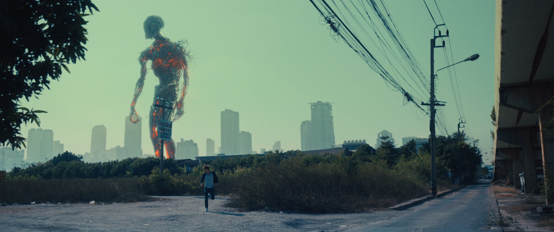 甜蜜之家：重生 [简繁英字幕].Home.Sweet.Home.Rebirth.2025.Bluray.1080p.DTS-HDMA5.1.x265. 10bit-DreamHD 6.60GB-4.png