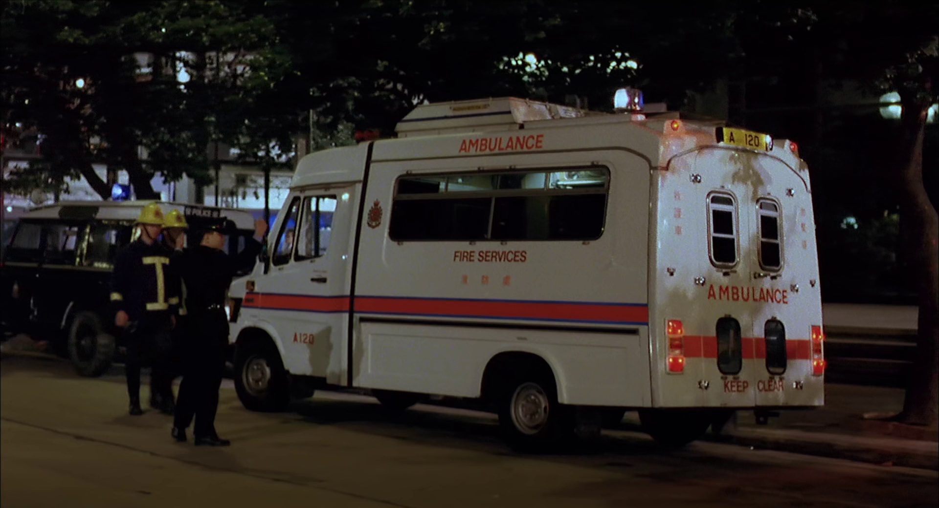 三人新世界 [国语配音/中文字幕].Heart.Into.Hearts.1990.Bluray.1080p.TrueHD5.1.x264-DreamHD 13.69GB-4.png