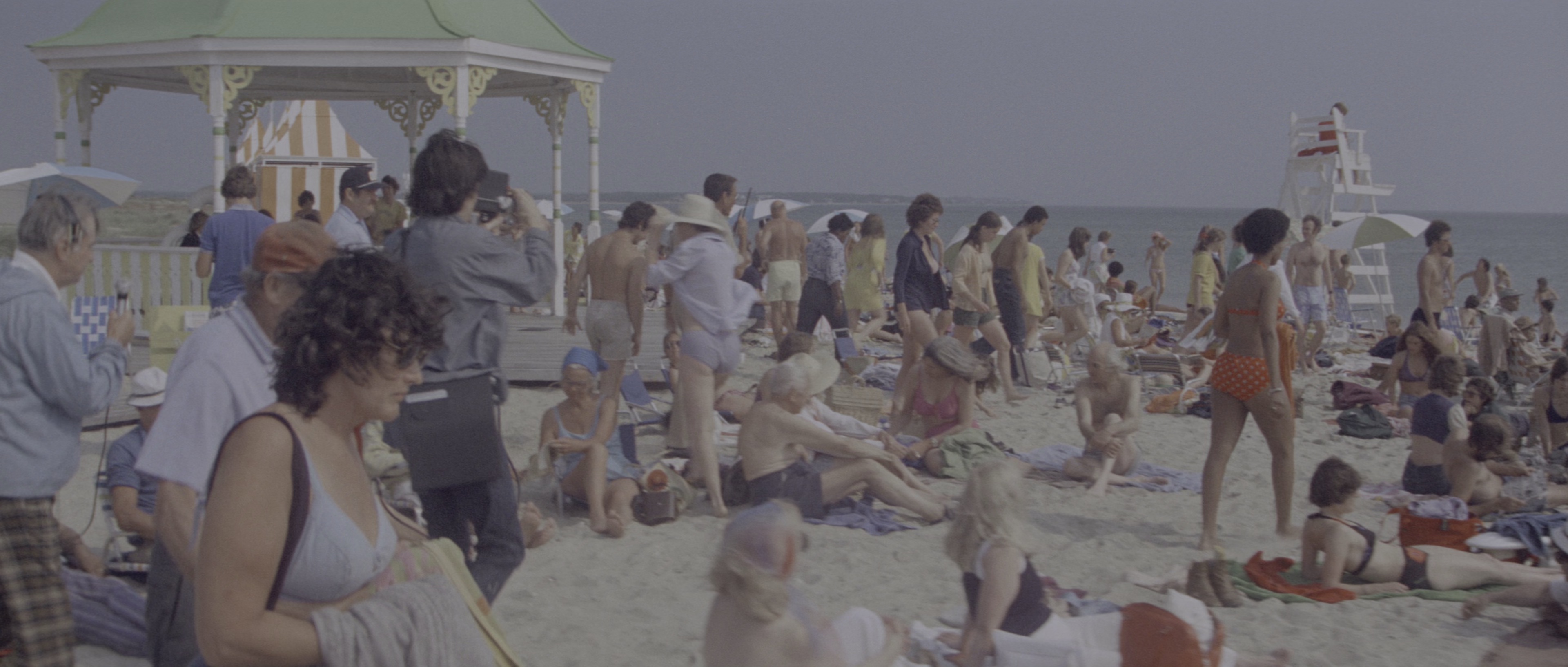 大白鲨 [HDR/杜比视界双版本][国英多音轨/简繁英字幕].Jaws.1975.2160p.BluRay.DoVi.x265.10bit.Atmos.TrueHD7.1-CTRLHD 40.24GB-4.png