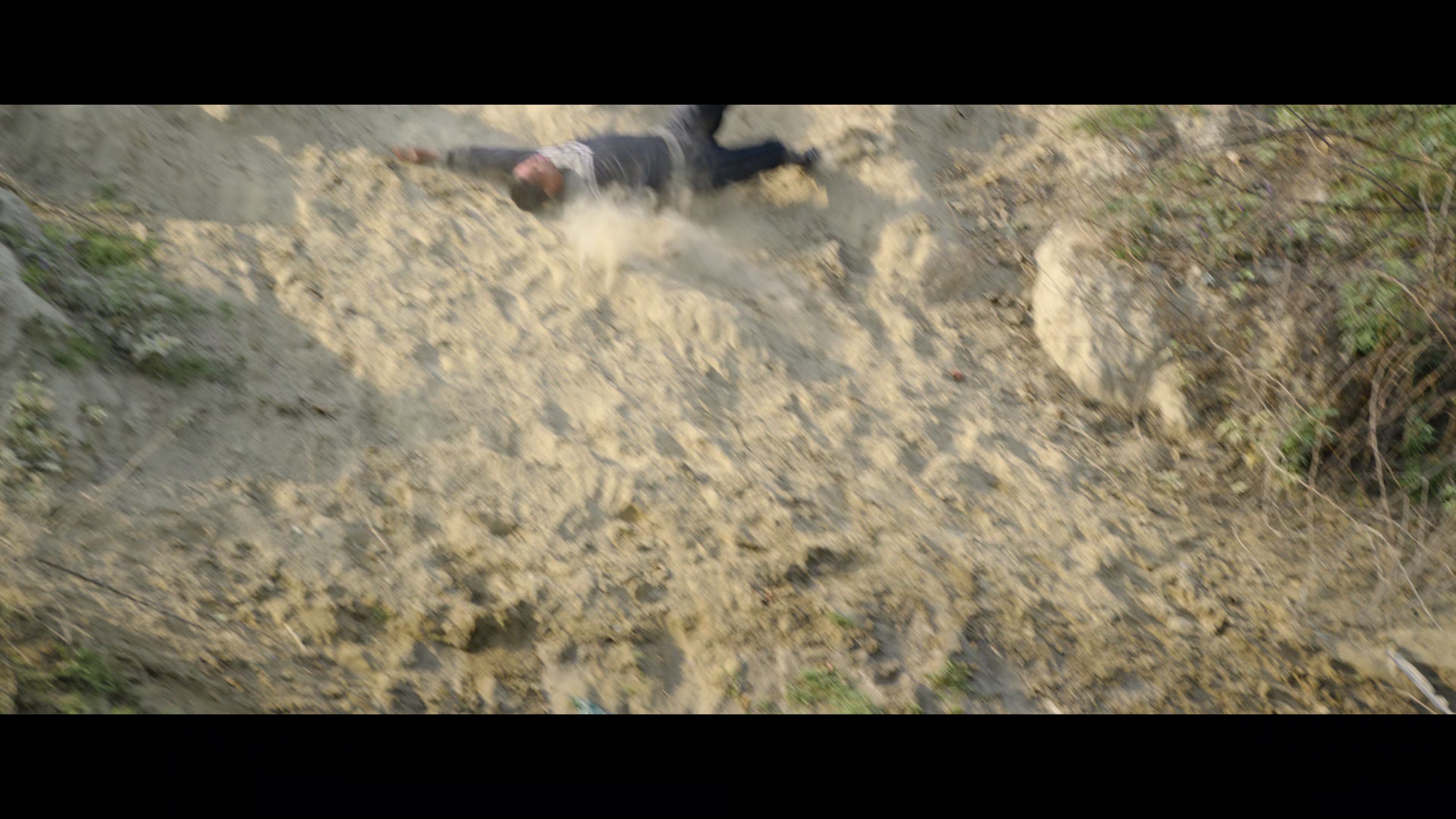 执法交叉点 [简繁英字幕].KARTAVYA.2026.1080p.NF.WEB-DL.DDP.5.1.H.264-DreamHD 4.19GB-6.png