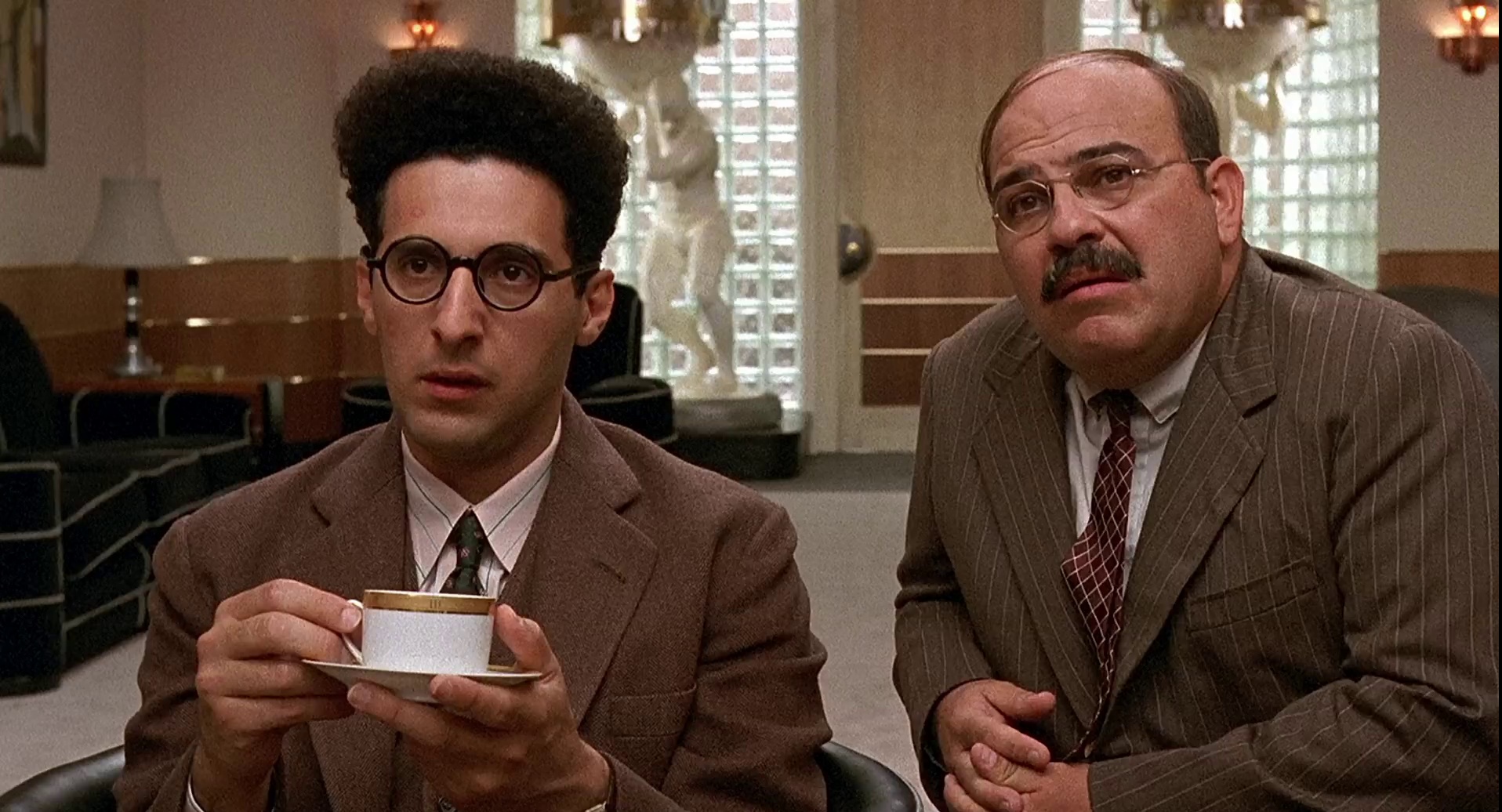 巴顿·芬克 [简繁英字幕].Barton.Fink.1991.1080p.iTunes.WEB-DL.AAC2.0.H264-PandaQT 8.30GB-2.png