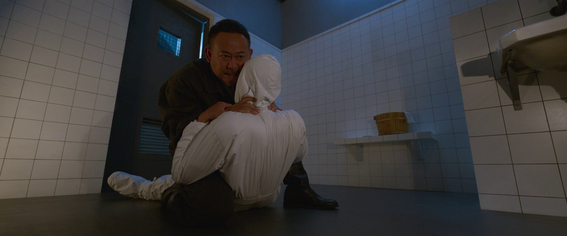 731 [国语配音/中文字幕].Evil.Unbound.2025.BluRay.1080p.TrueHD5.1.x264-DreamHD 13.10GB-4.png