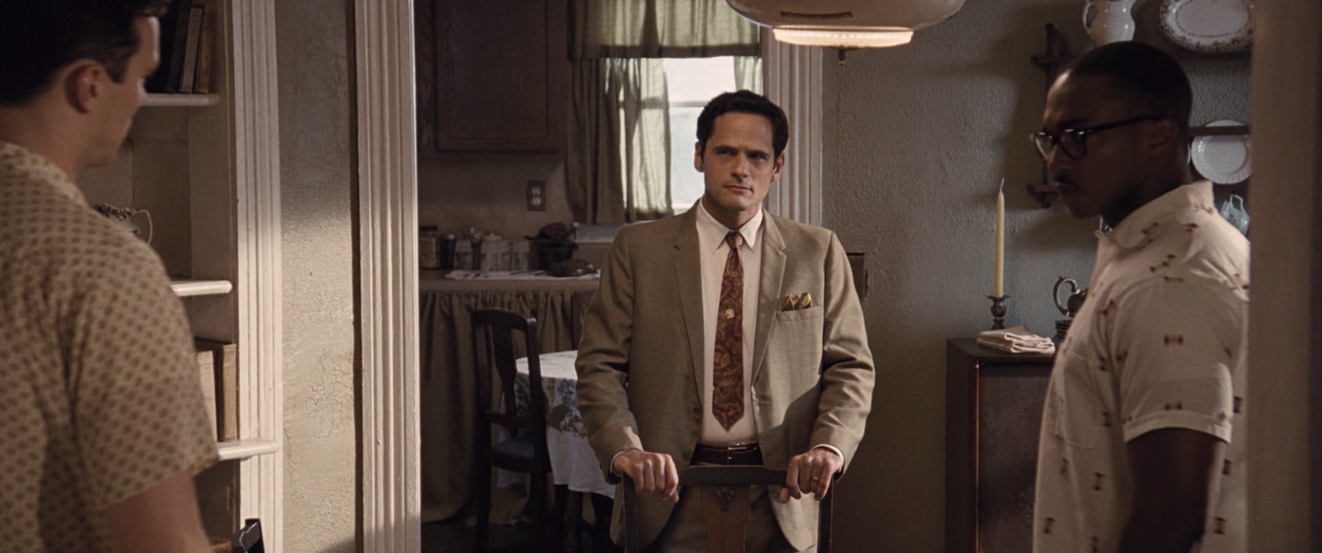 银行家 [中英字幕].The.Banker.2020.BluRay.1080p.TrueHD7.1.x265.10bit-DreamHD 6.59GB-5.png