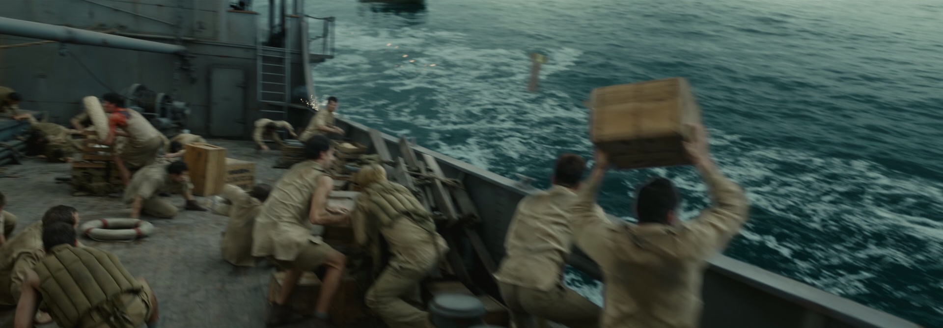 东极岛 [国语配音/中文字幕].Rescue.At.Dongji.2025.1080p.BluRay.x265.10bit.DTS-HD.MA.5.1-ParkHD 8.67GB-6.png
