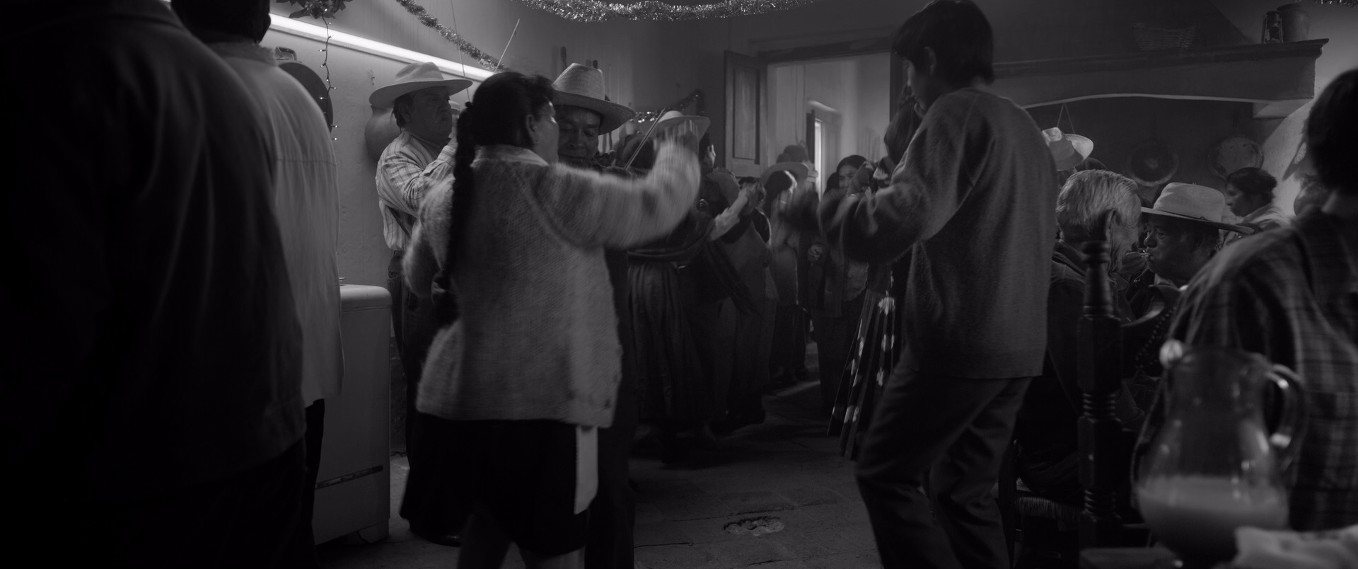 罗马 [中英字幕].Roma.2018.BluRay.1080p.TrueHD7.1.x265.10bit-DreamHD 9.62GB-4.png
