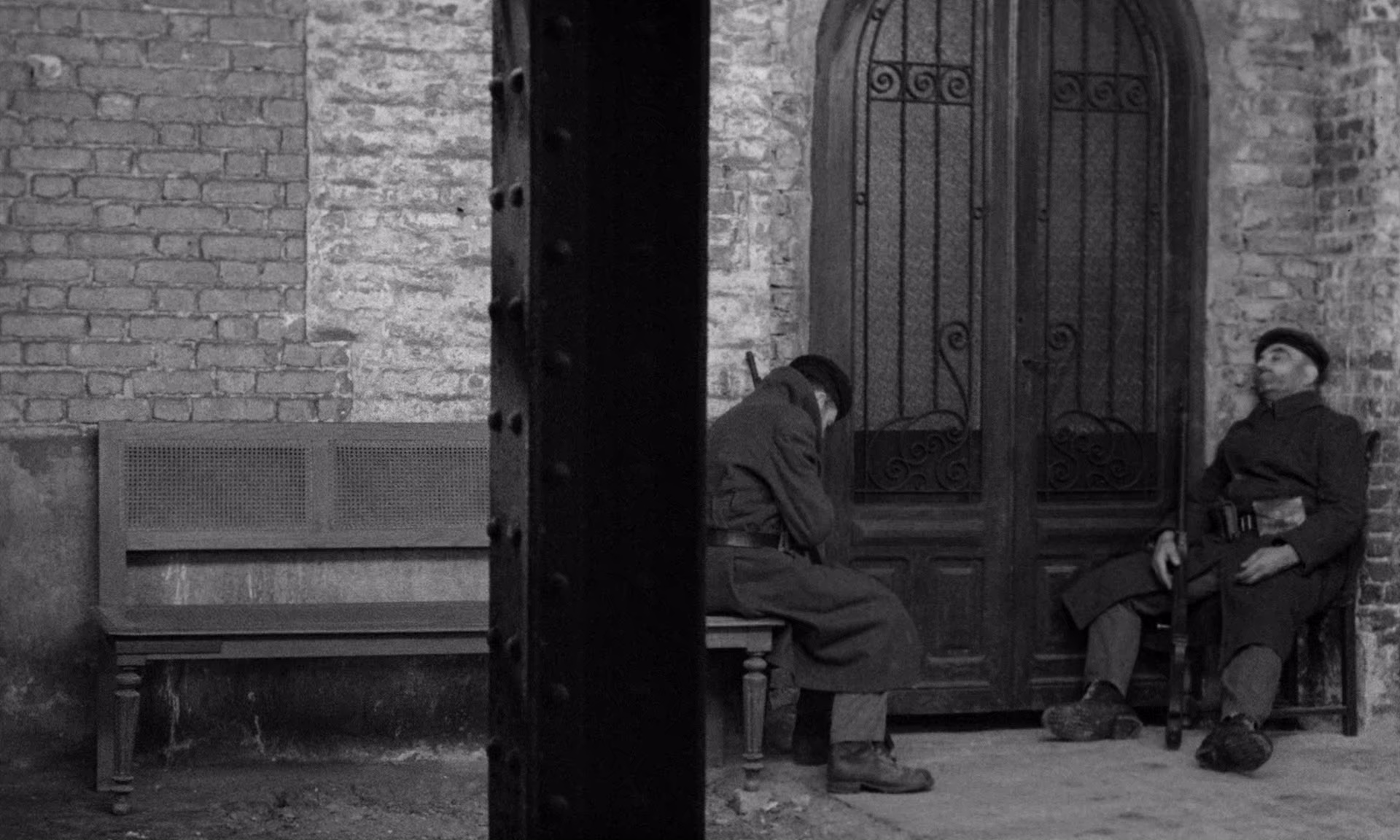 爱之岛 [中文字幕].Goto,Island.of.Love.1968.Arrow.BluRay.1080p.LPCM.1.0.x265.10bit-DreamHD 5.42GB-6.png