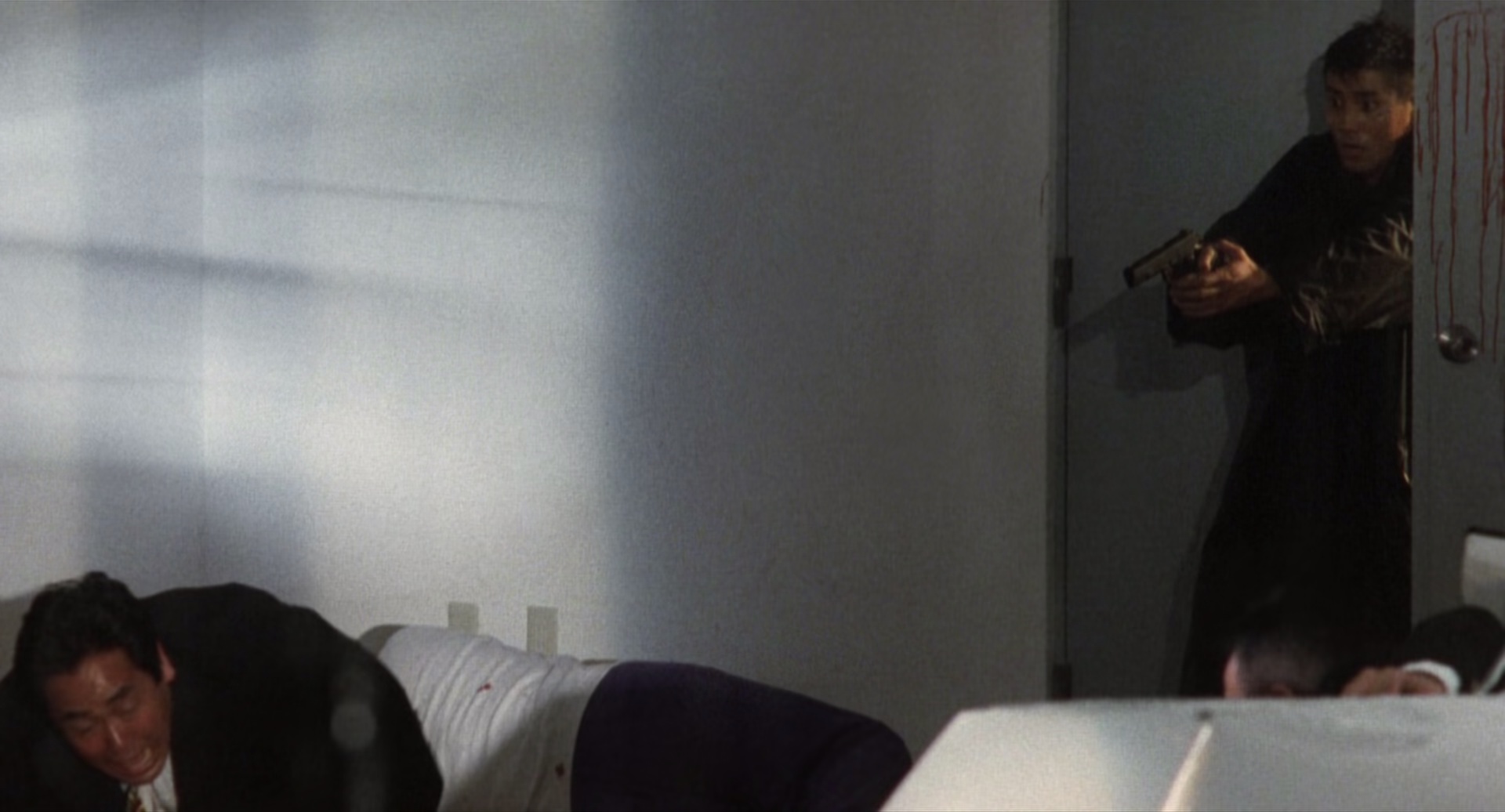 血光光五人帮 [简繁字幕].Gonin.1995.Theatrical.Cut.Bluray.1080p.LPCM2.0.x265.10bit-DreamHD 6.04GB-7.png