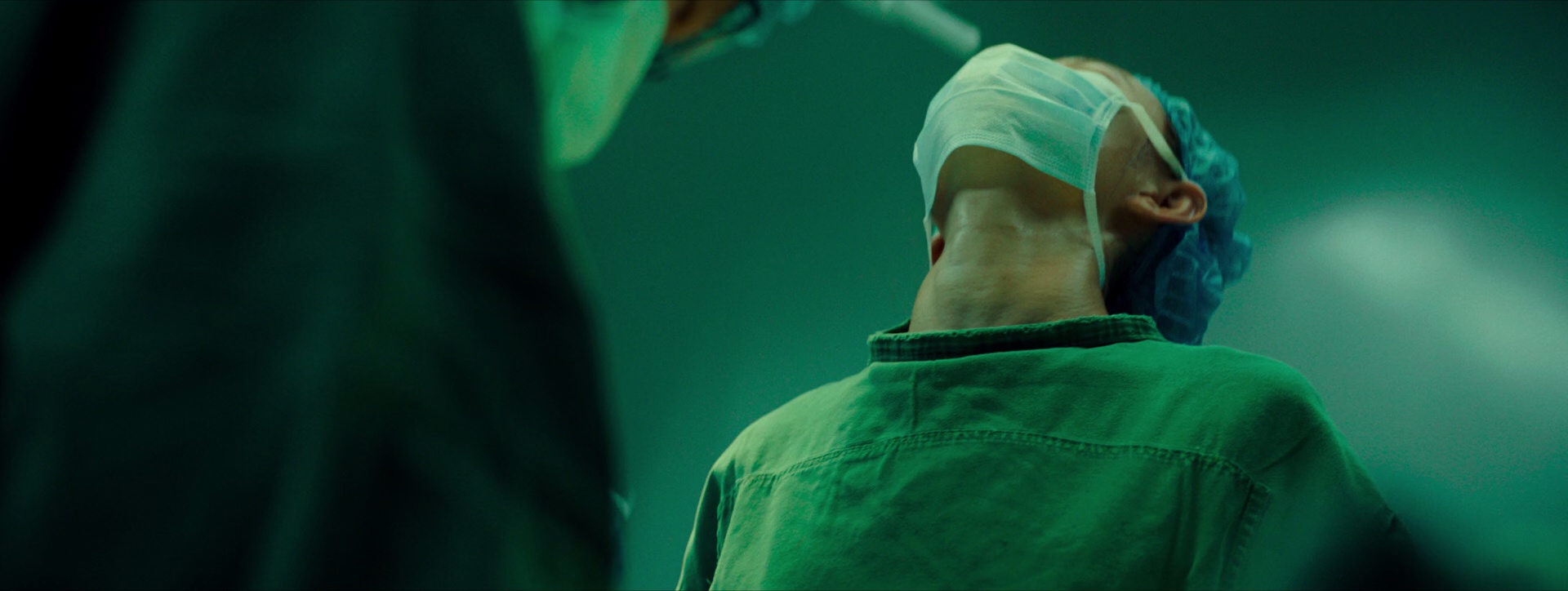 雪暴 [国语配音].Savage.2018.BluRay.1080p.DTS-HDM A5.1.x265.10bit-DreamHD 7.29GB-3.png